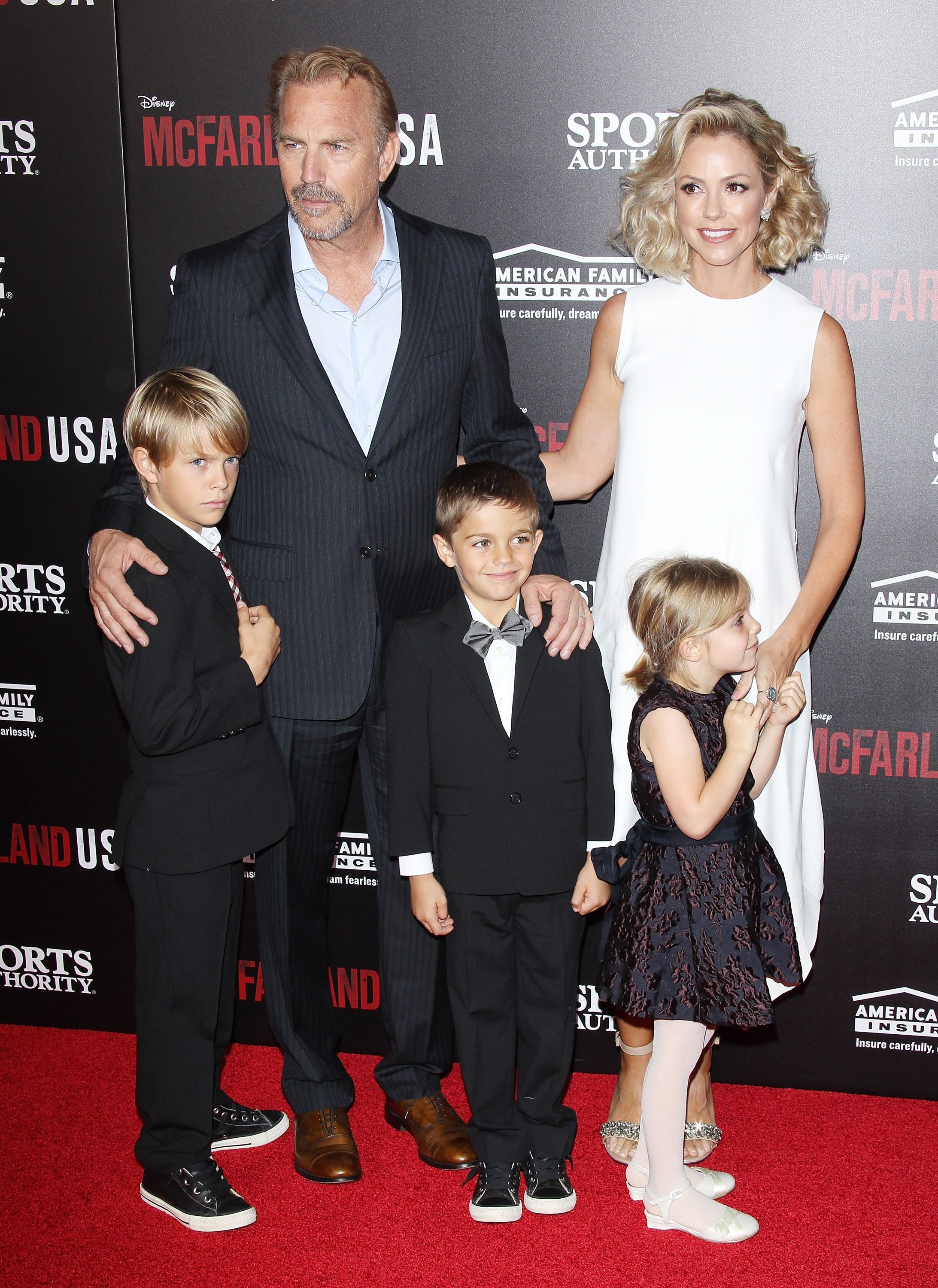Kevin Costner and his family arrive at the world premiere of "McFarland, USA" held at the El Capitan Theatre on February 9, 2015, in Hollywood, California. | Source: Getty Images
