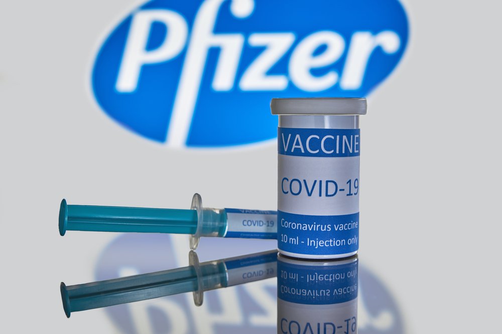 Un flacon du vaccin Pfizer. | Photo : Shutterstock