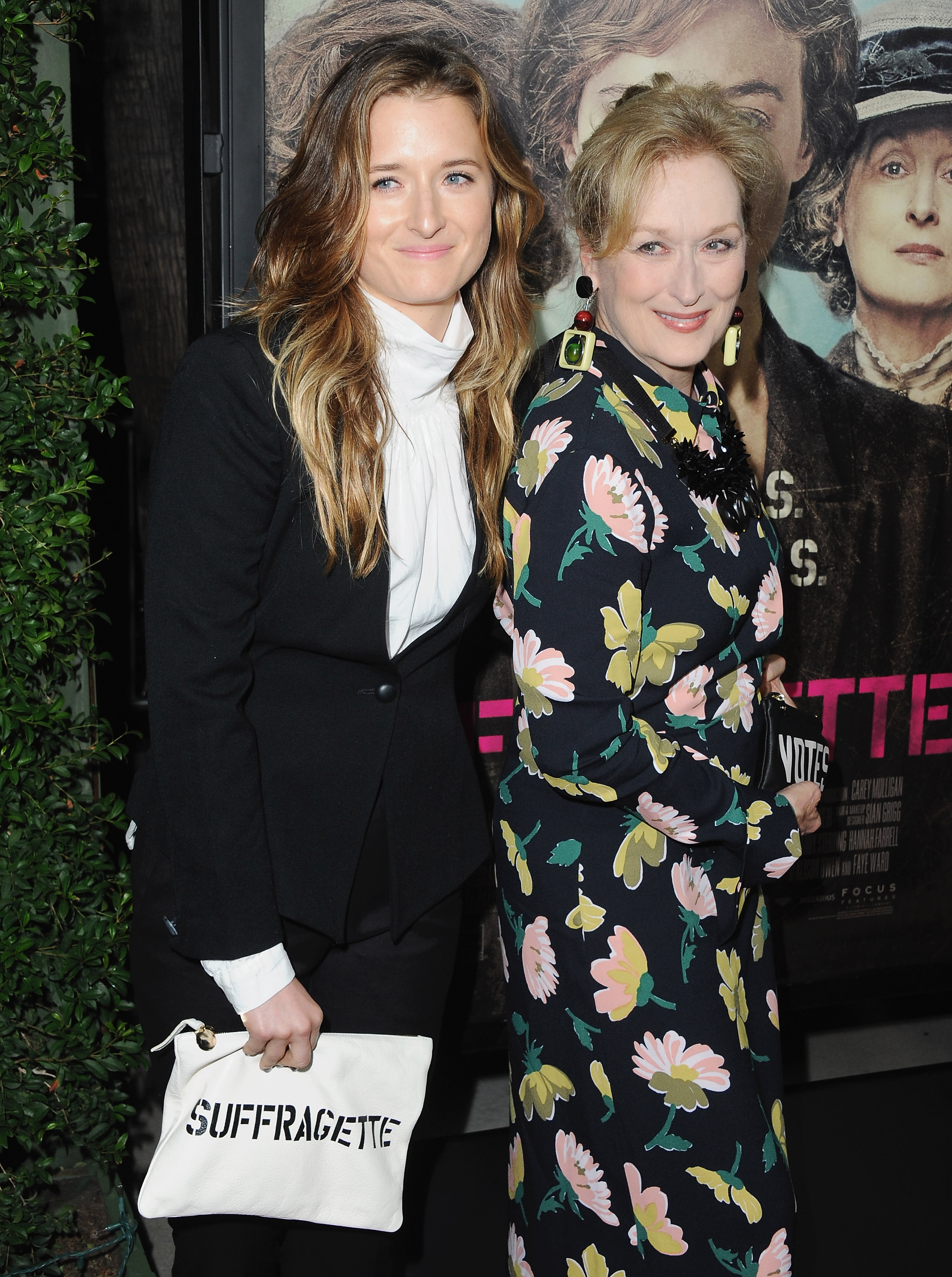 Grace Gummer (L) and Meryl Streep in Beverly Hills, California on October 20, 2015 | Source: Getty Images