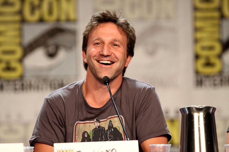 Breckin Meyer at the 2011 San Diego Comic-Con International in San Diego, California. | Source: Wikimedia Commons