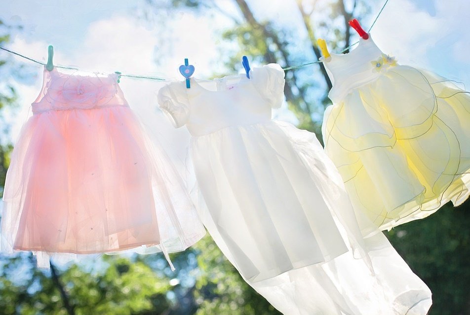 Ropa delicada secándose al sol. | Foto: Pixabay