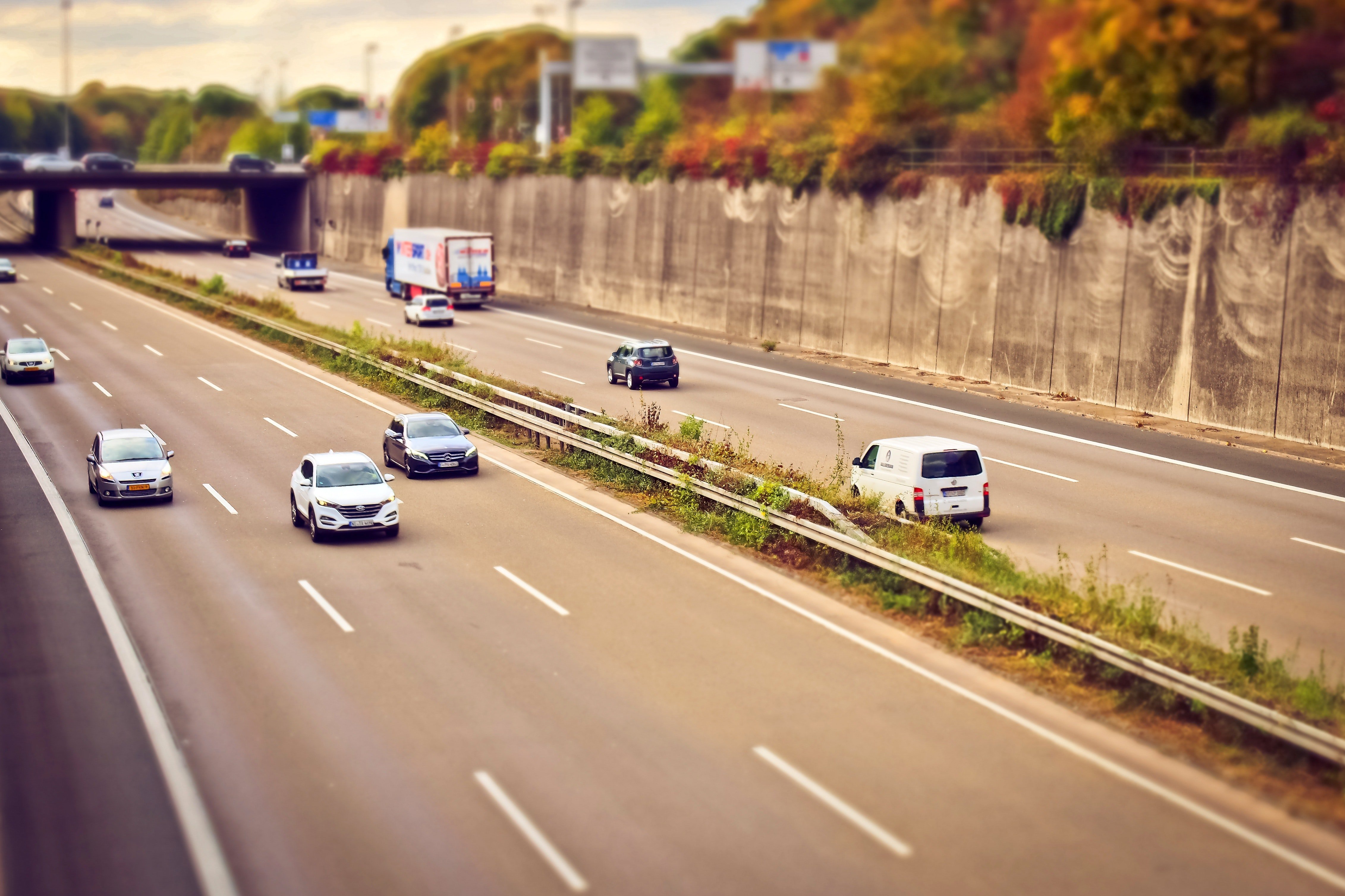 Pictured - Vehicles on the highway | Source: Pexels 