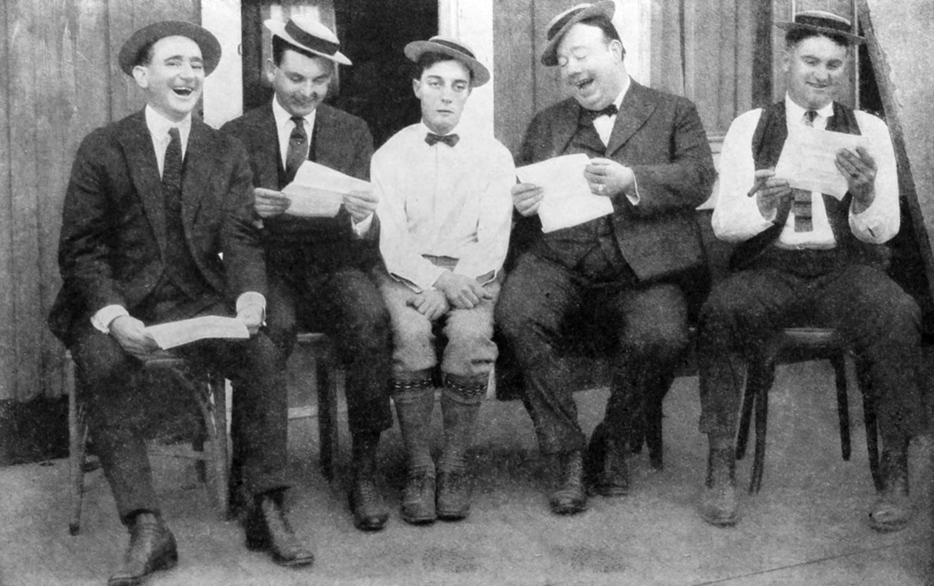 Buster Keaton and his writers in 1923. I Image: Wikimedia Commons.