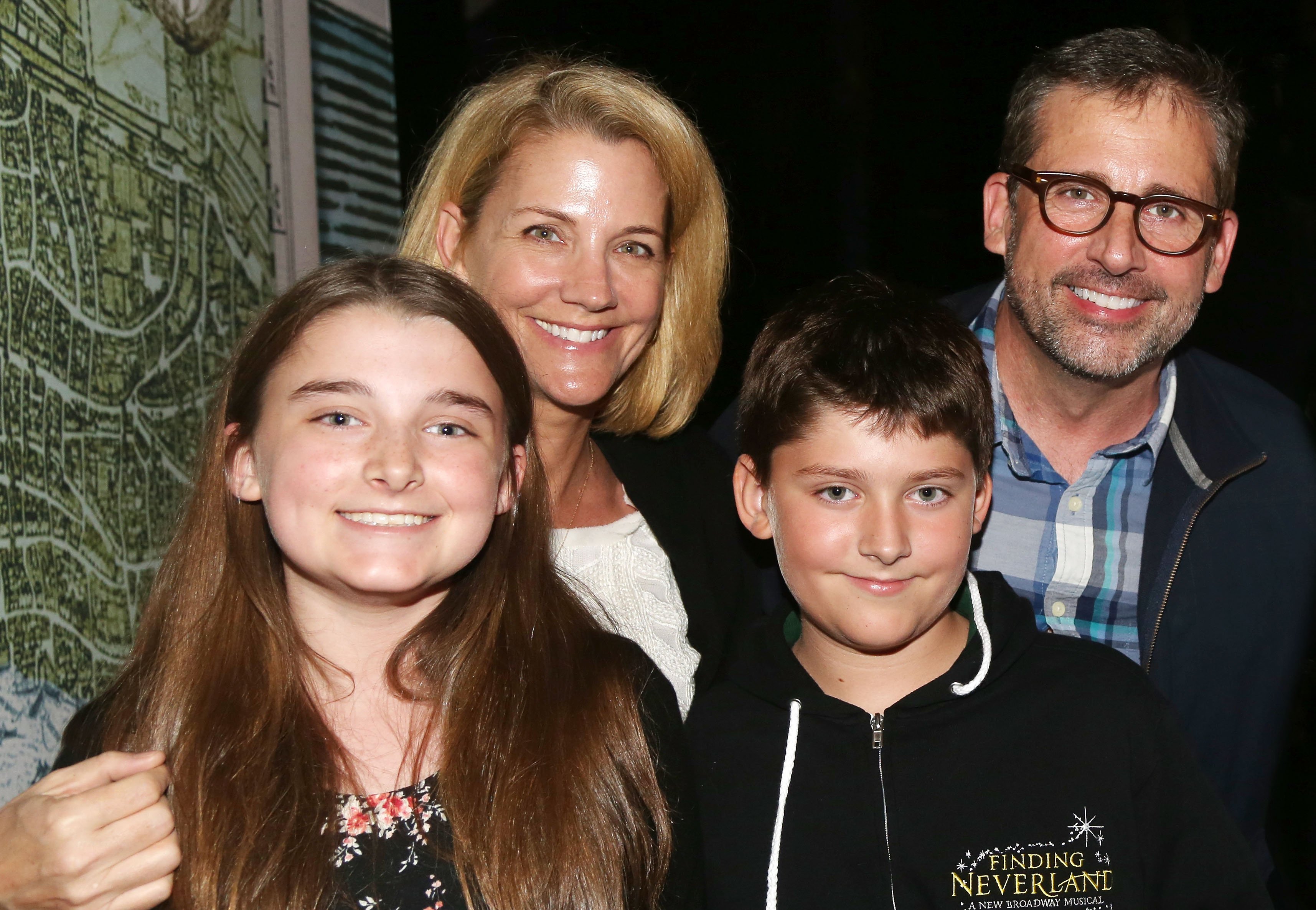  Elisabeth Anne Carell, Nancy Carell, John Carell and Steve Carell pose backstage at the hit musical "Finding Neverland" on Broadway at The Lunt Fontanne Theater on June 23, 2015 in New York City. | Source: Getty Images