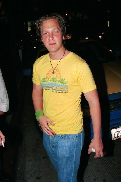 Randy Spelling poses outside The Standard Hotel on August 2, 2002, in West Hollywood, California. | Source: Getty Images.