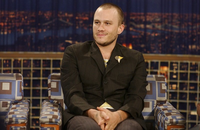 Heath Ledger at “Late Night with Conan O'Brien” on August 19, 2005 | Photo: Getty Images