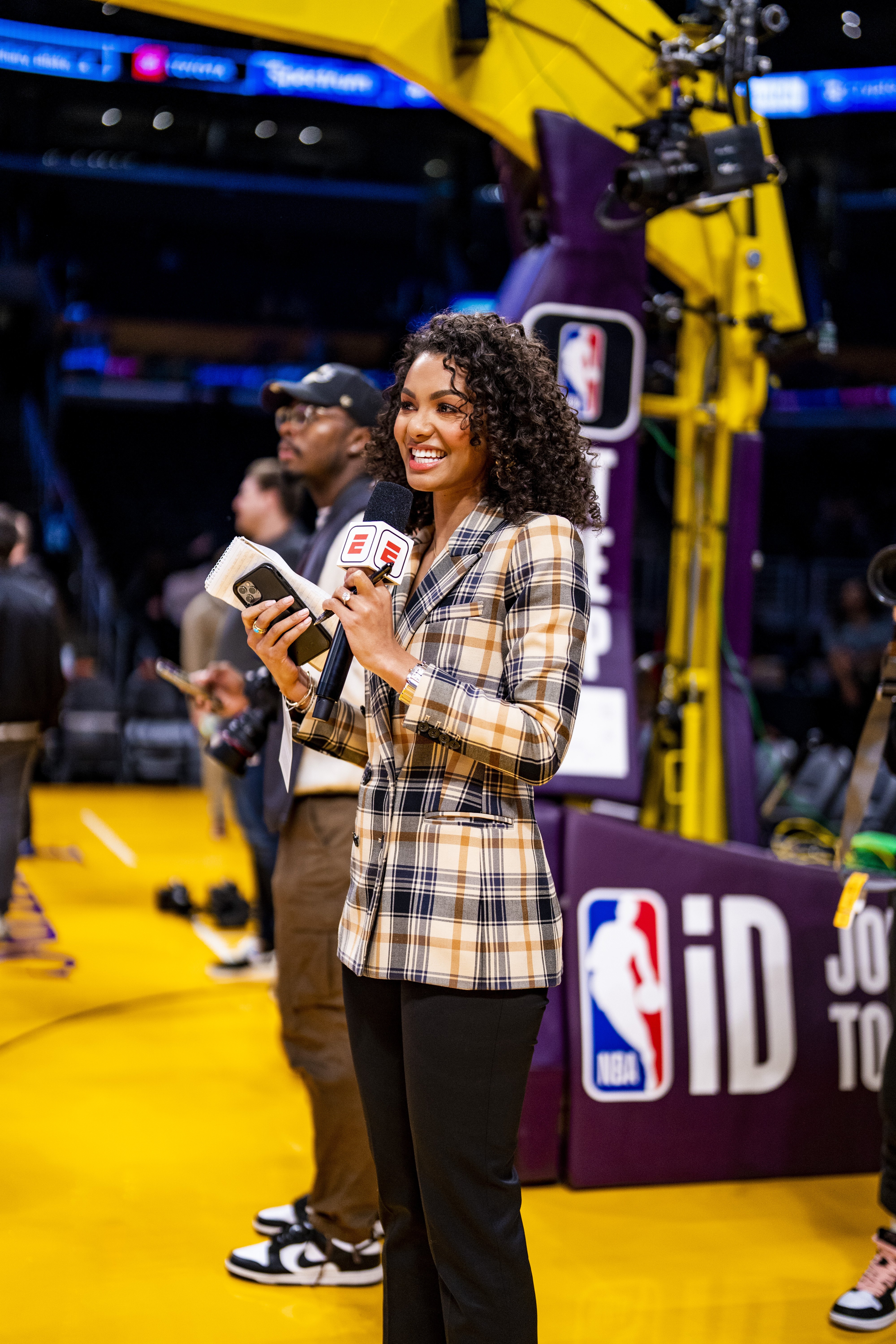 Malika Andrews participates in the broadcast before the game between the Memphis Grizzlies and the Los Angeles Lakers on January 20, 2023, at Crypto.Com Arena in Los Angeles, California | Source: Getty Images