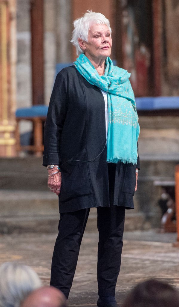 Dame Judi Dench speaks during a memorial service for Sir Peter Hall OBE at Westminster Abbey on September 11, 2018 in London, England | Photo: Getty Images