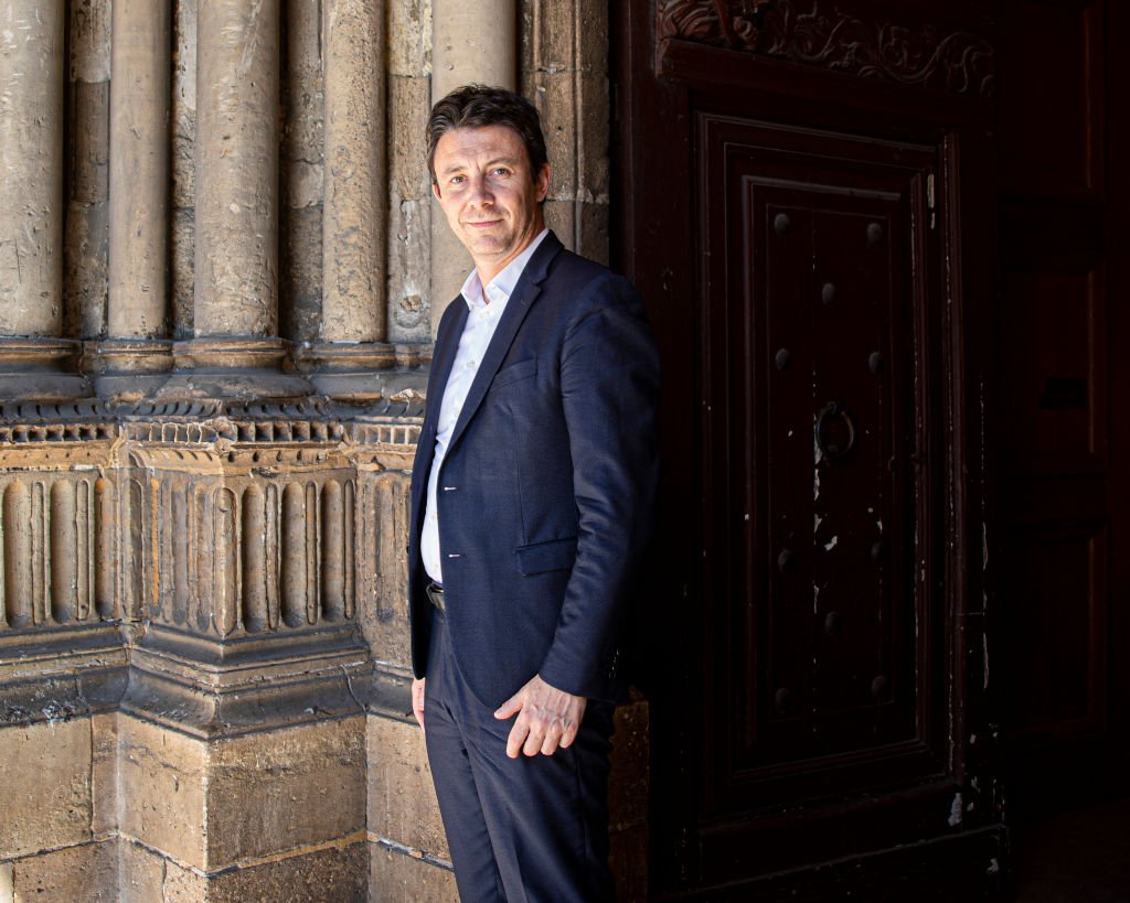 Benjamin Griveaux pose lors d'une séance photo le 15 mai 2019 à Paris, France. | Photo : Getty Images