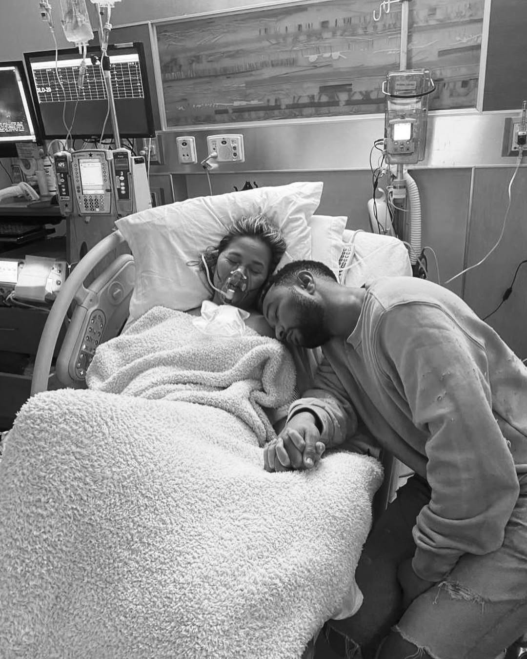 Chrissy Teigen and John Legend from a post dated October 1, 2020. | Source: Instagram/chrissyteigen