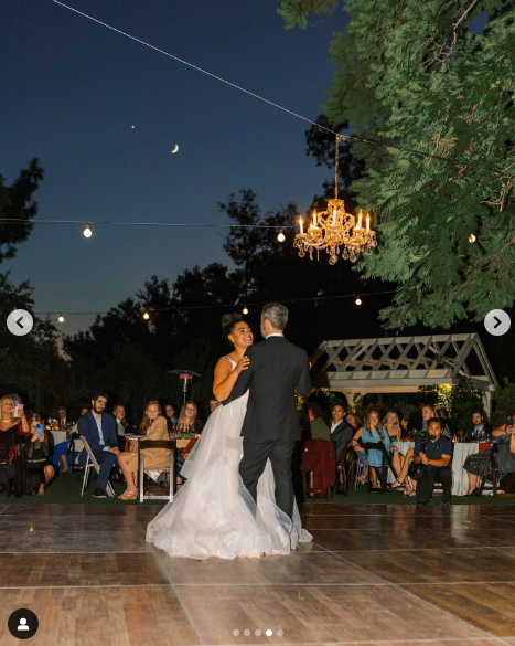 Ahna Cameron Bower and Kirk Cameron sharing a dance at her wedding, posted on January 8, 2022 | Source: Instagram/kirkcameronofficial