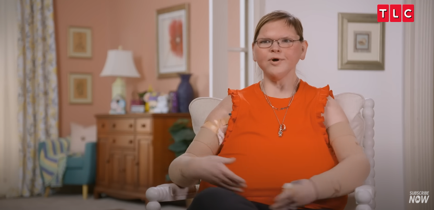 Tammy opening up about her skin removal transformation journey, from a video posted on June 11, 2025 | Source: YouTube/AccessHollywood