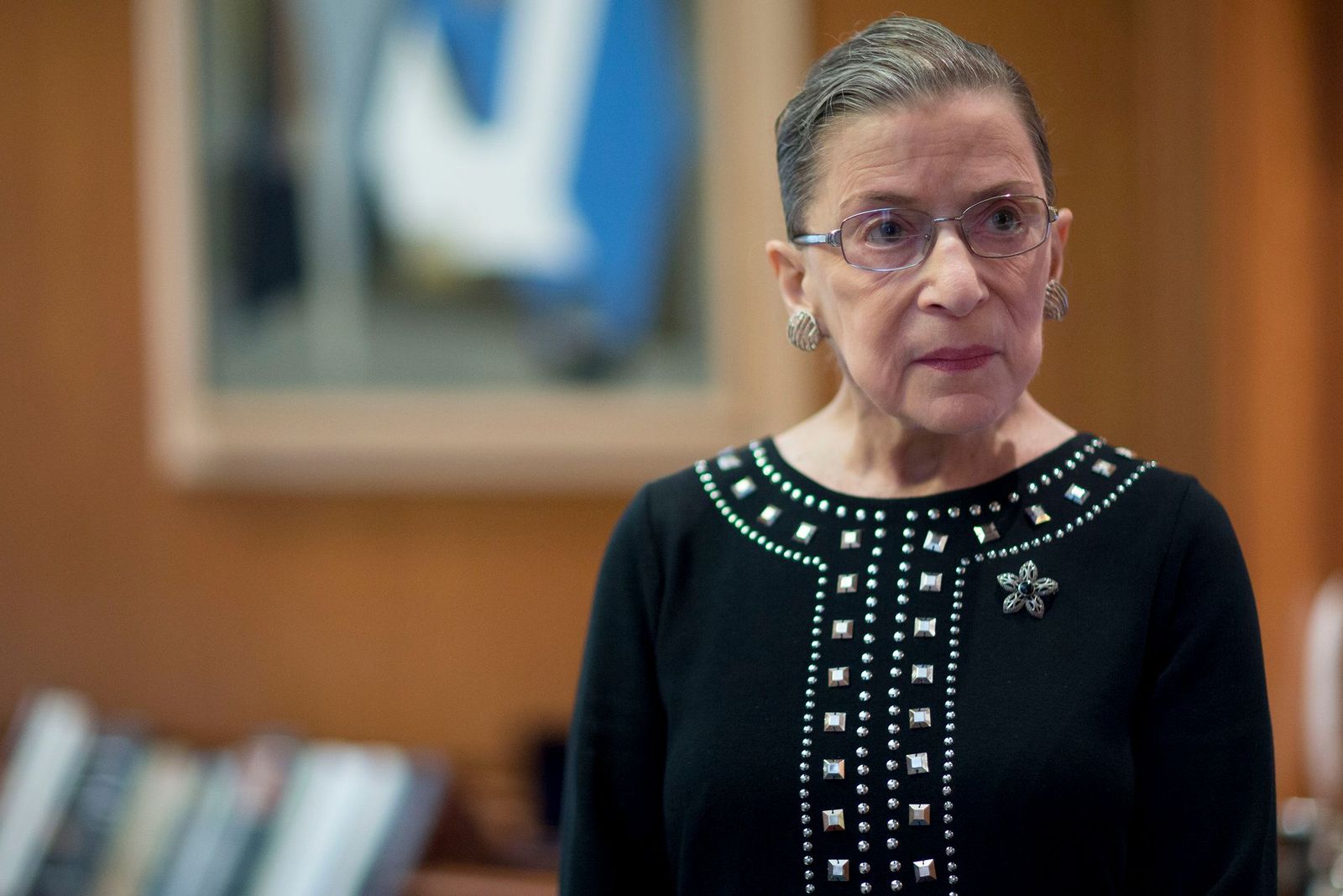 Ruth Bader Ginsburg in her chambers after an interview in Washington, D.C. on August 23, 2013 | Photo: Andrew Harrer/Bloomberg/Getty Images