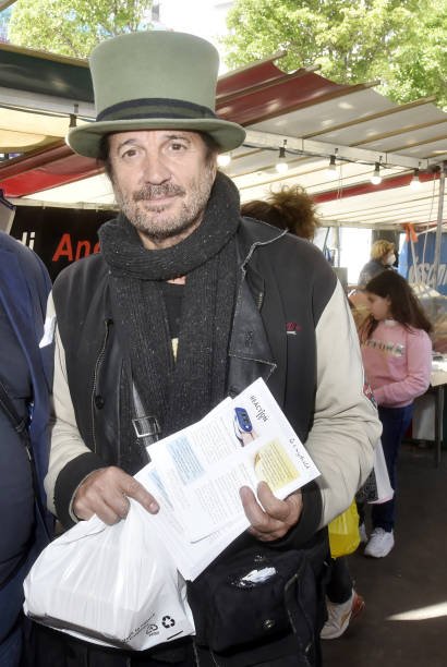 Le chanteur Francis Lalande | Photo : Getty Images