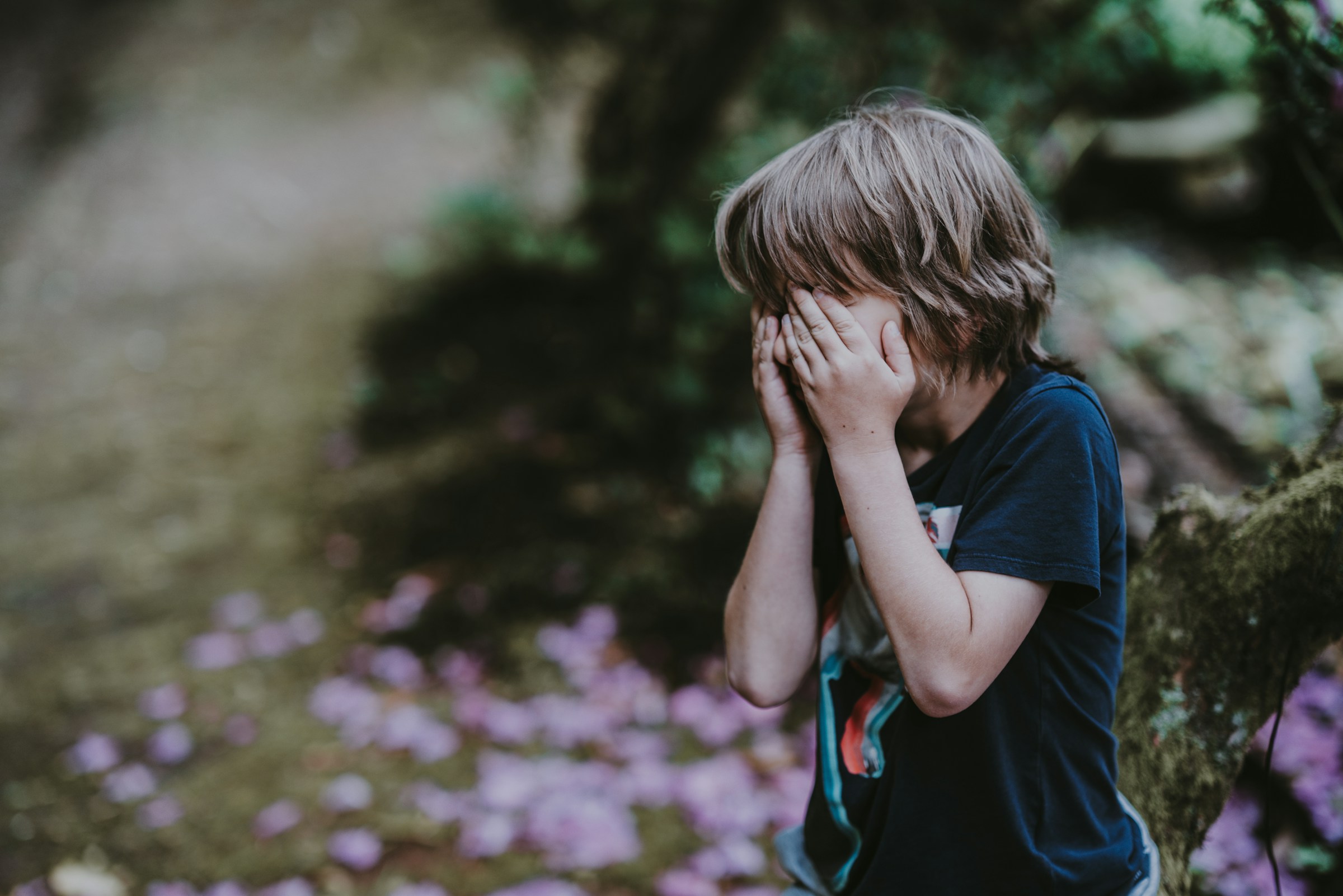 A little boy crying | Source: Unsplash