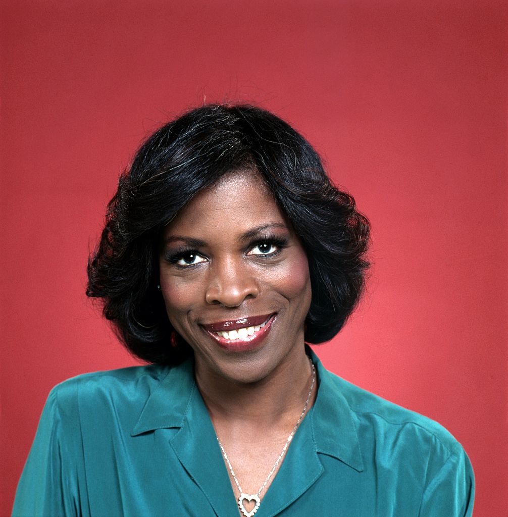 "The Jeffersons" actress Roxie Roker's portrait session in 1975. | Photo: Getty Images