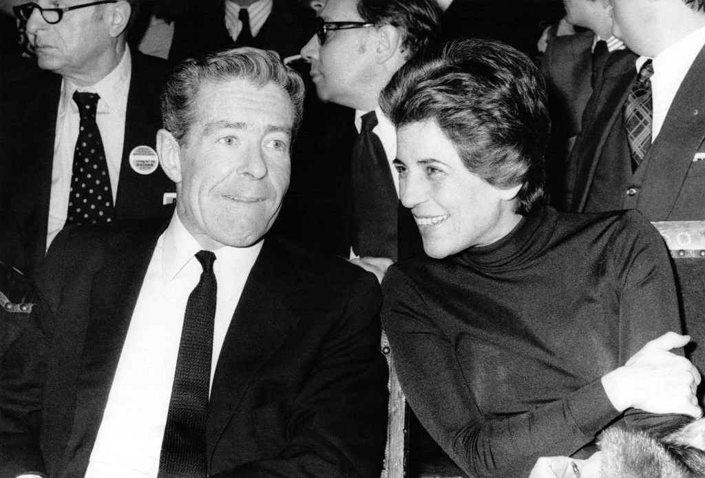 ean-Jacques Servan-Schreiber et Françoise Giroud lors du congrès du Parti radical en novembre 1973 à Paris. l Source : Getty Images