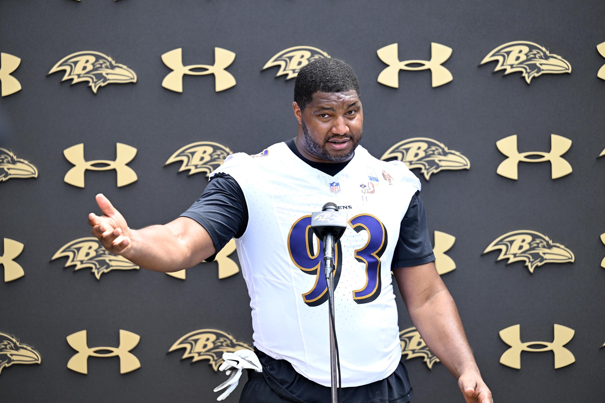 Calais Campbell returned to the Baltimore Ravens for the 2026 season as one of the NFL's most respected veterans. Away from football, his family is now grieving the death of their matriarch, Nateal Campbell. | Source: Getty Images