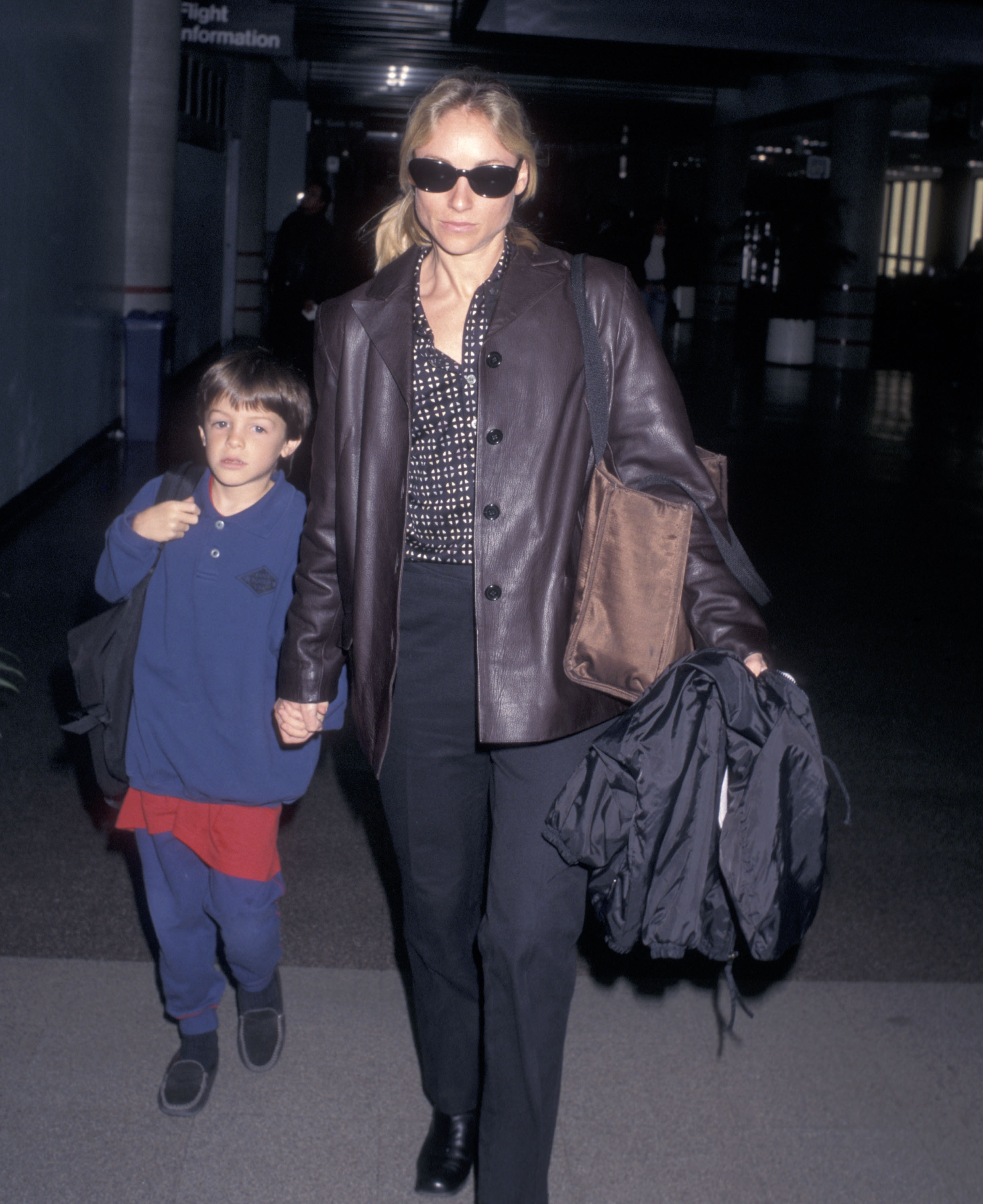 Tracy Pollan and Sam Fox at the Los Angeles International Airport on January 21, 1997 | Source: Getty Images