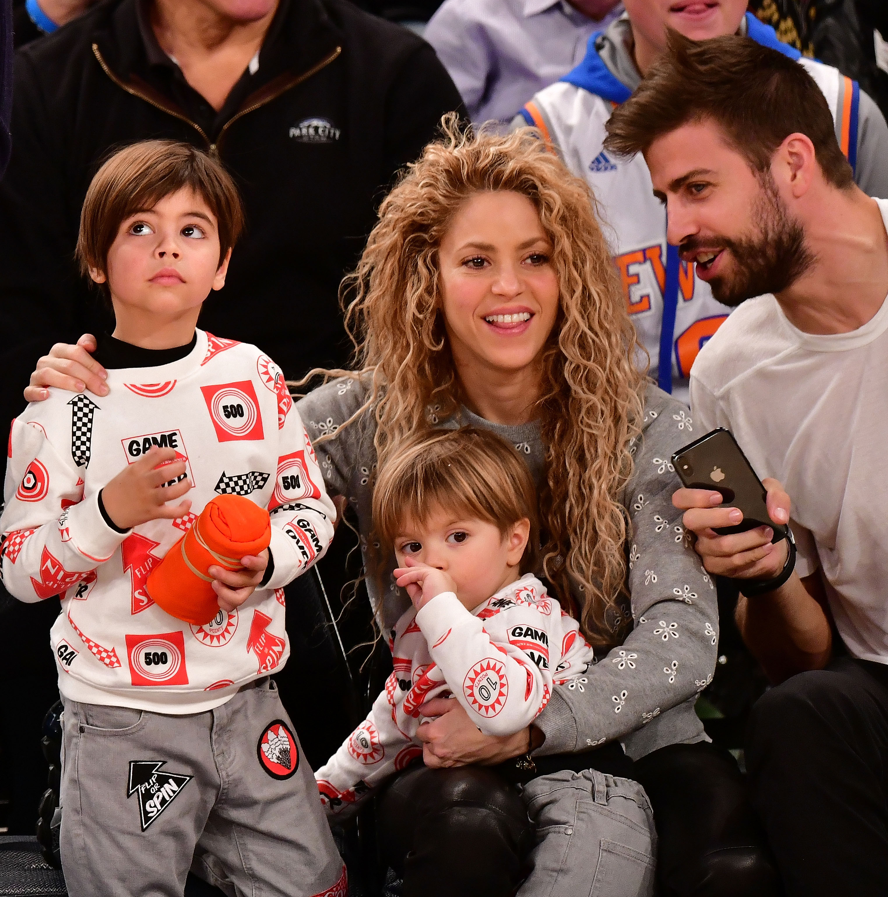 Milan, Shakira, Sasha, and Gerard Pique attend the New York Knicks Vs Philadelphia 76ers game at Madison Square Garden in New York City, on December 25, 2017 | Source: Getty Images