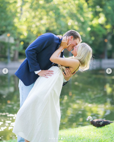 David Andersen and Paige Drummond sharing a tender kiss on their engagement day, posted on August 5, 2024 | Source: Instagram/a_paige_in_my_book