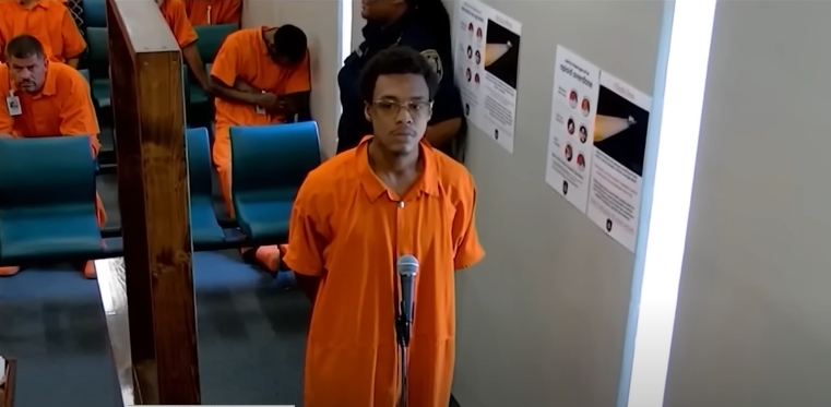 Elijah Travis Mackey on an appearance in court from a new story about the incident, dated May 23, 2025 | Source: Youtube/FOX 35 Orlando