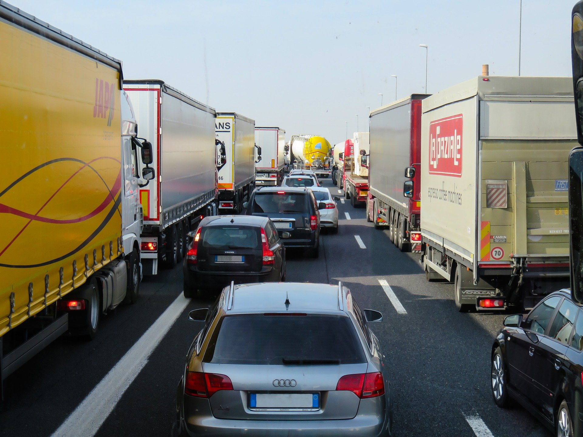 Un trafic routier bloqué  l Source : Pixabay
