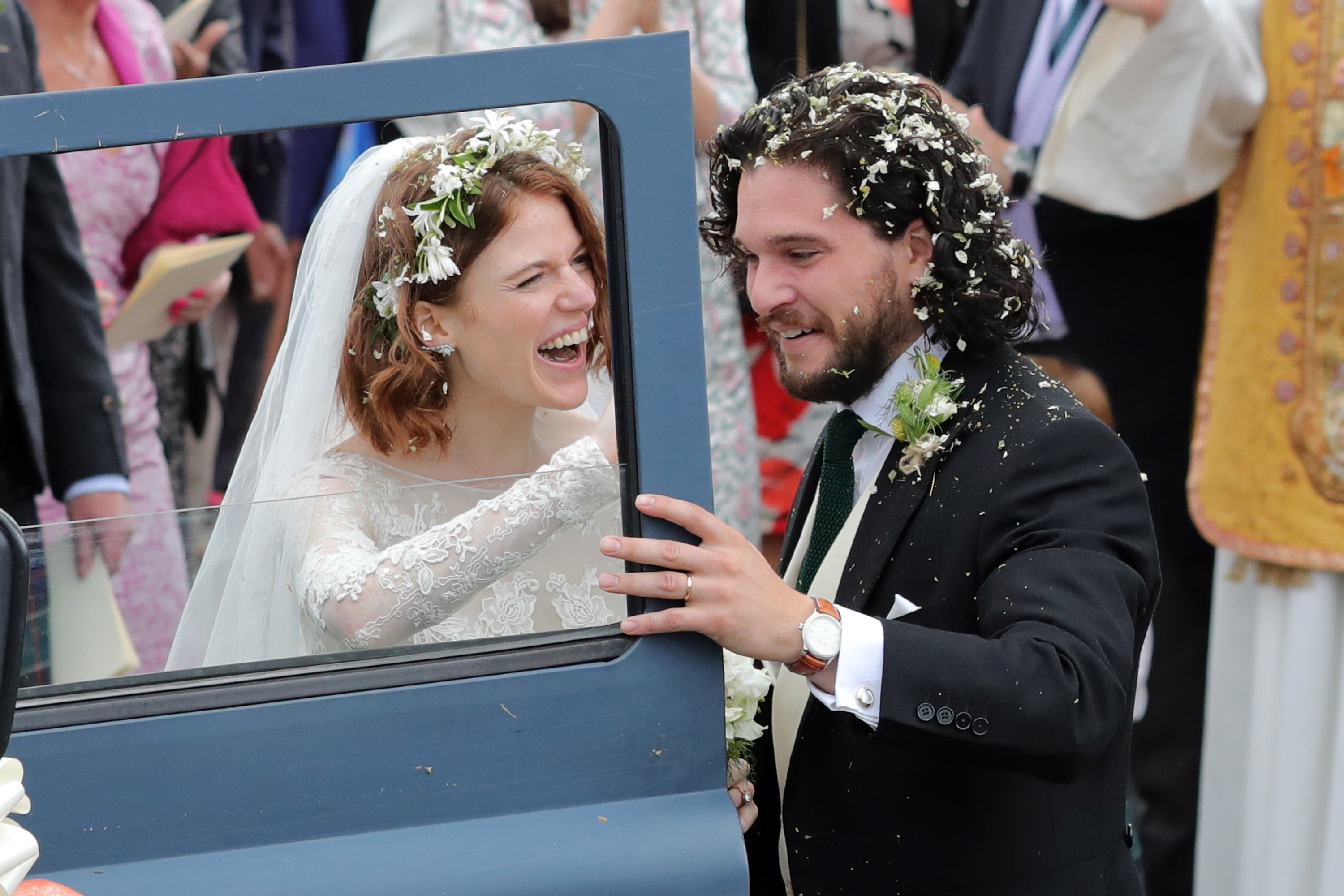 Kit Harrington and Rose Leslie on their wedding day, leaving Rayne Church on June 23, 2018, in Scotland. | Source: Getty Images