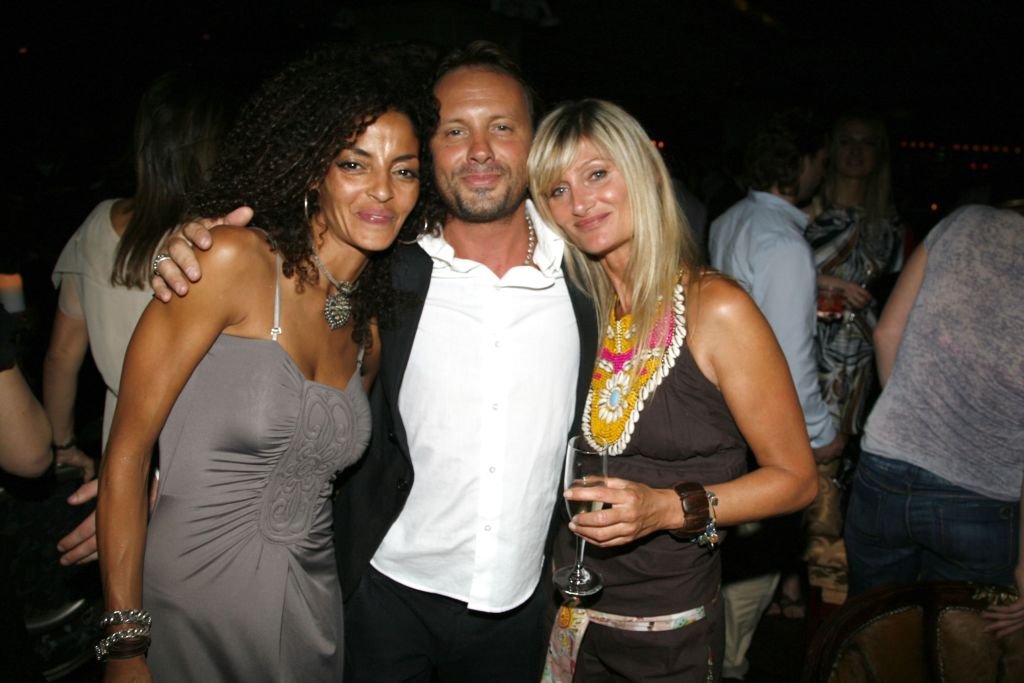 Mina Saquet, Yan Saquet et Isabelle Camus. | Photo : Getty Images