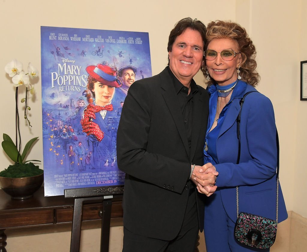 Sophia Loren et Rob Marshall réunis à l’Hotel Montage pour une réception et la projection de "Mary Poppins Returns" à Beverly Hills | Photo: Getty Images.