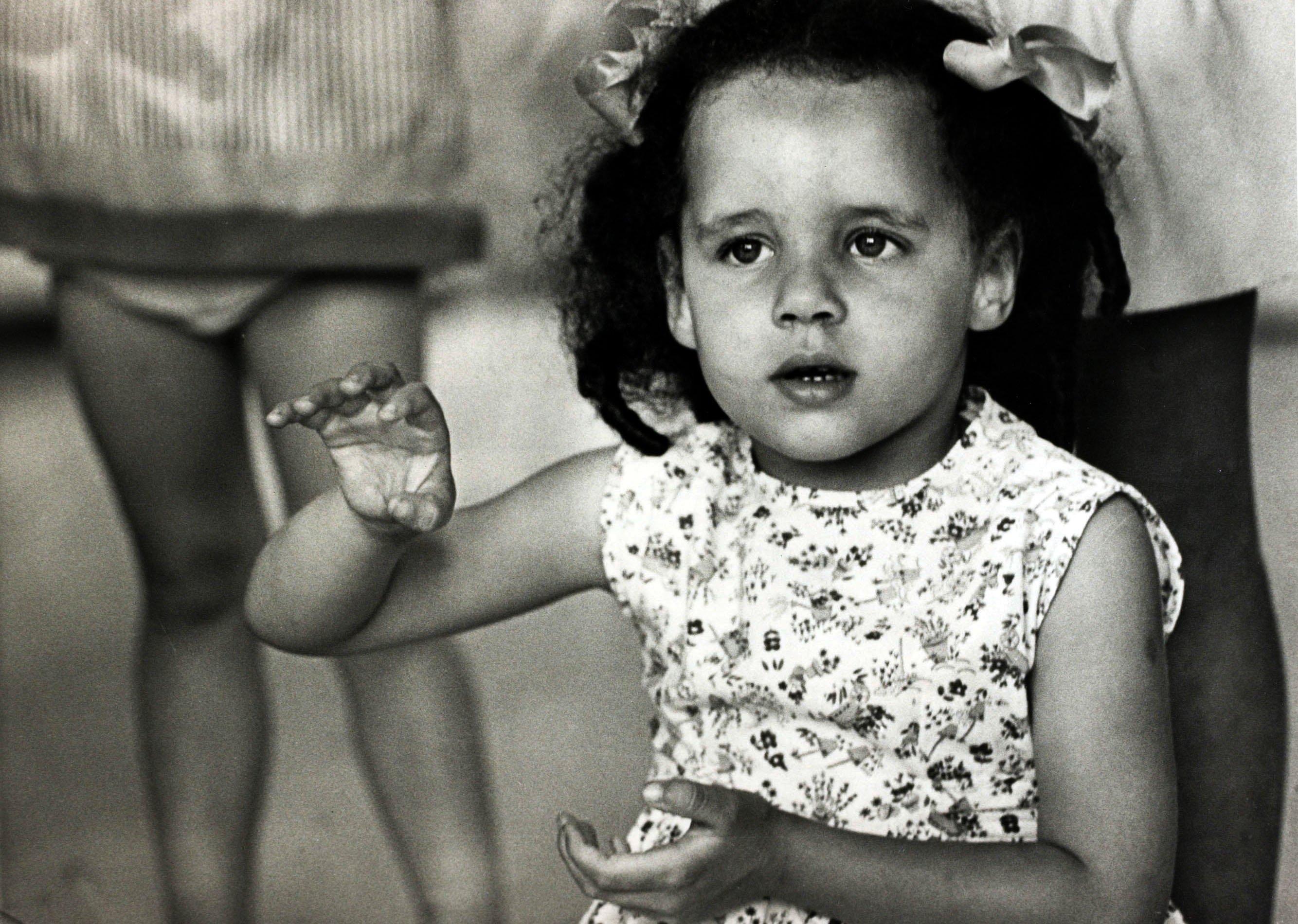 Dame Shirley Bassey's daughter Samantha at 3 years old pictured on July 13, 1967. | Photo: Getty Images