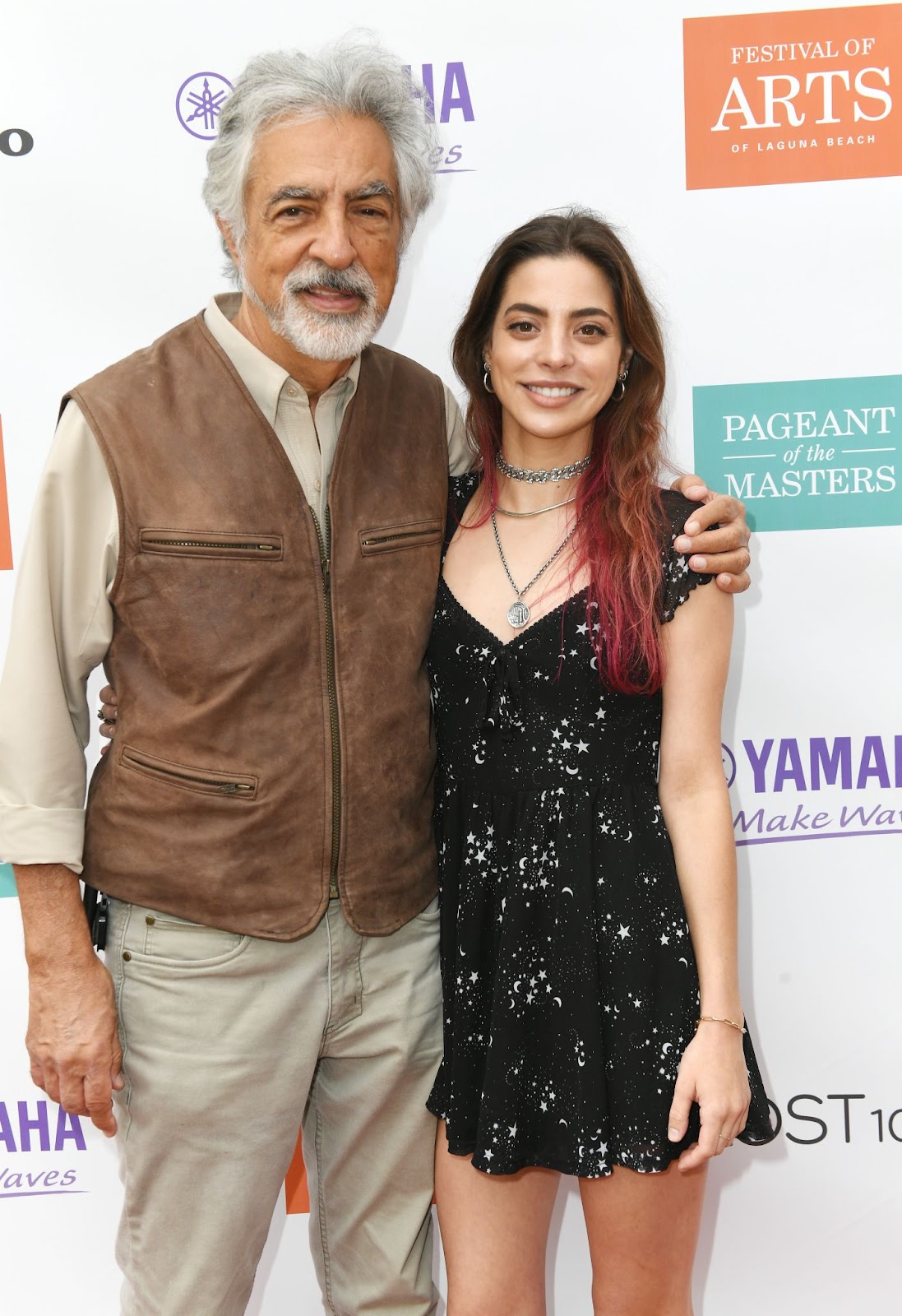 Joe and Gia Mantegna at the Festival of Arts Celebrity Benefit Event on August 28, 2021, in Laguna Beach, California. | Source: Getty Images