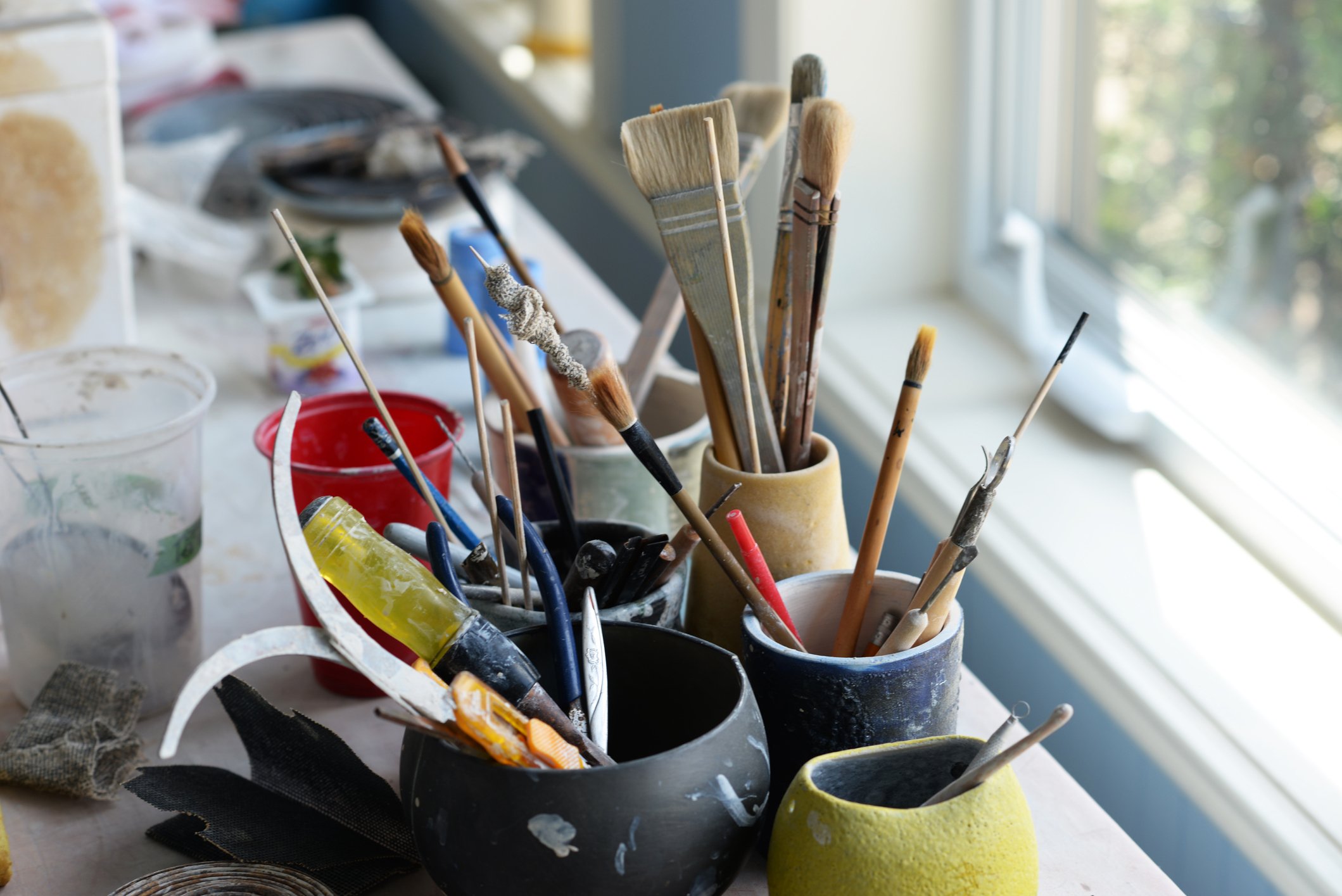Pinceaux et outils. | Photo : Getty Images