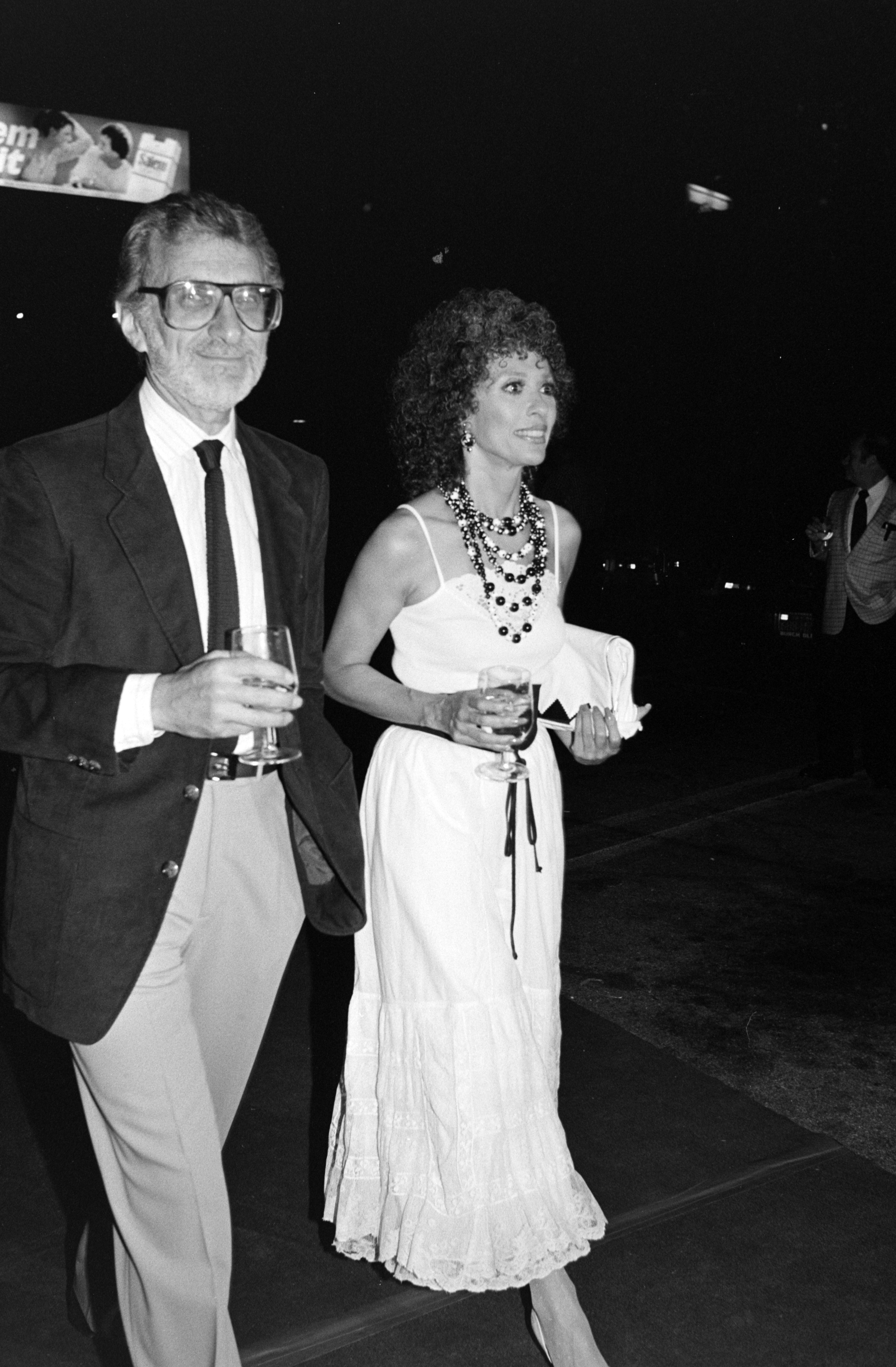 Leonard Gordon and Rita Moreno attend a party on September 13, 1983, in Los Angeles, California. | Source: Getty Images