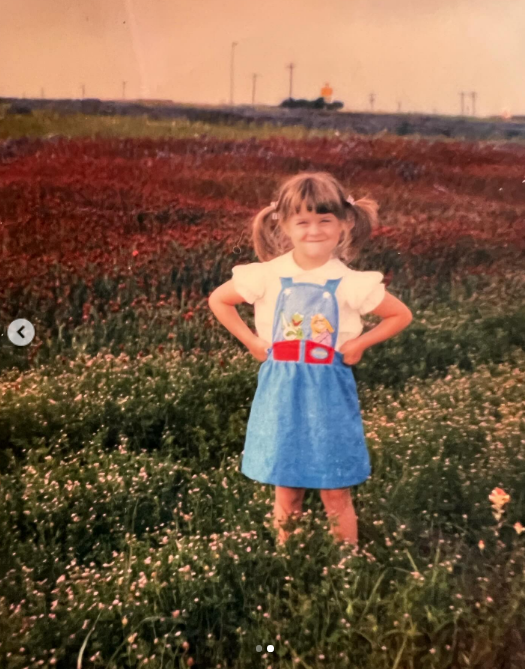 Reese Witherspoon's mother had a major career in medicine as a nurse and doctor of education. In this throwback photo, the actress can be seen in a field of flowers on October 4, 2023. | Source: Instagram/reesewitherspoon