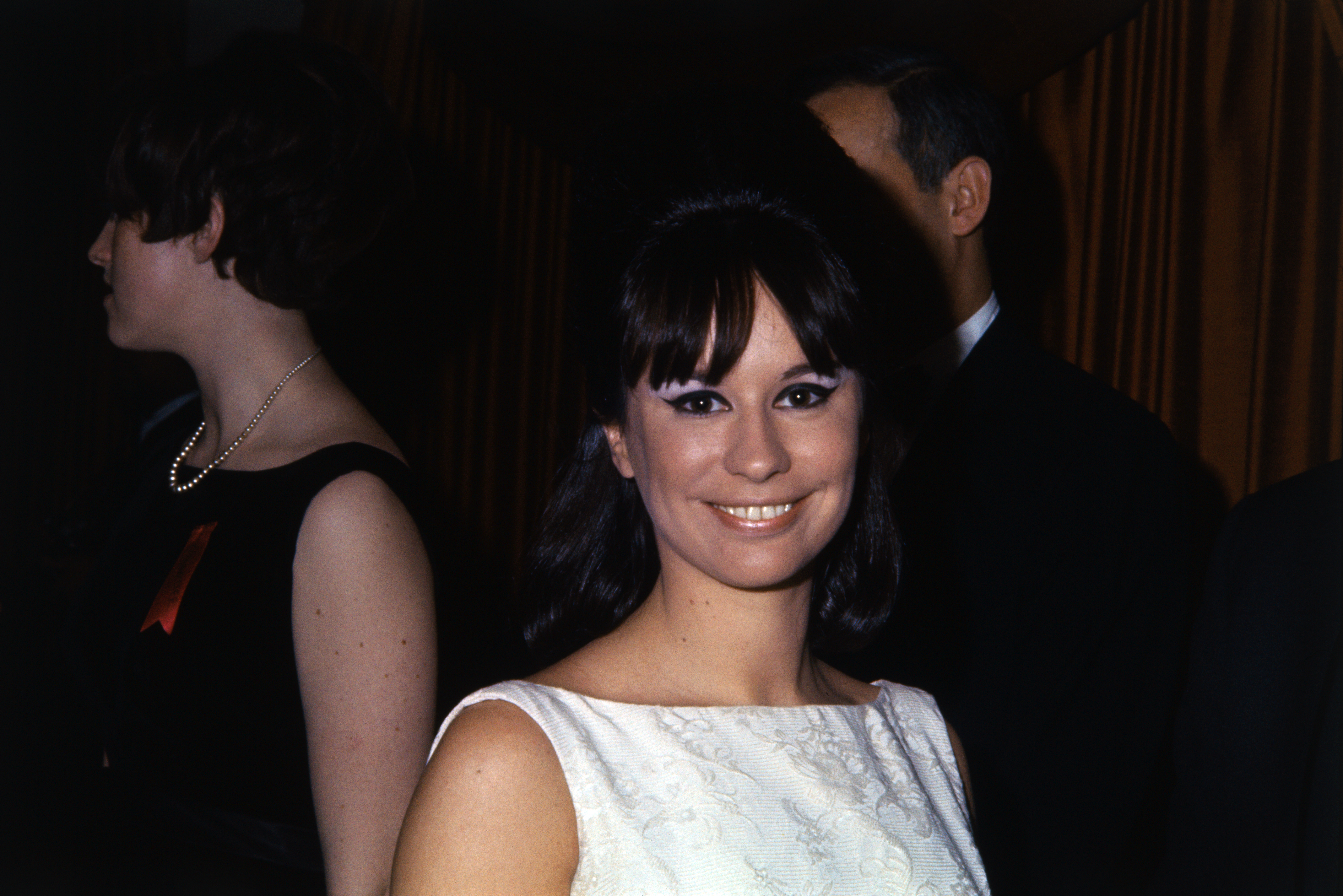 Astrud Gilberto attends the Grammy Awards dinner presented by the New York chapter of the National Academy of Recording Arts and Sciences in 1966 in New York. | Source: Getty Images