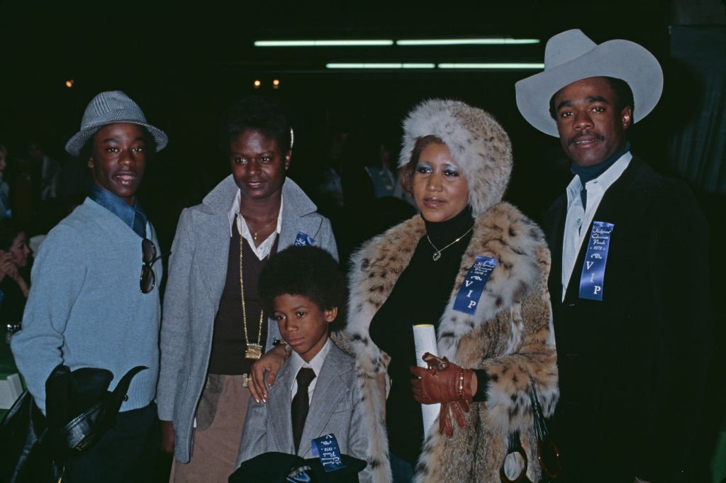 Aretha Franklin at the Hollywood Christmas Parade with her husband Glynn Turman, her son Kecalf Cunningham, her stepson, and her stepdaughter Stephanie Turman, on November 23, 1978, in Los Angeles | Source: Getty Images