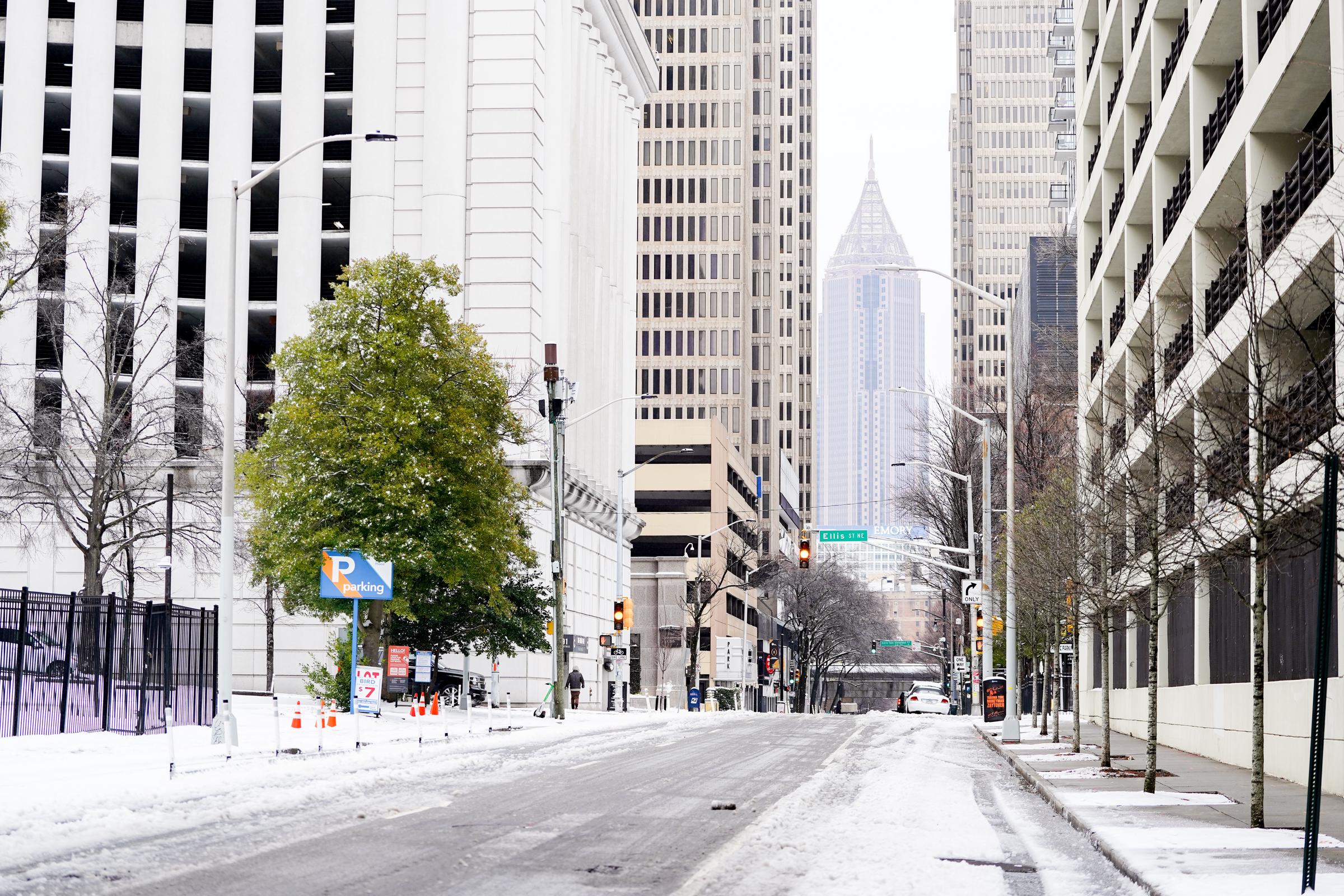 Snow covers the buildings in Atlanta | Source: Getty Images