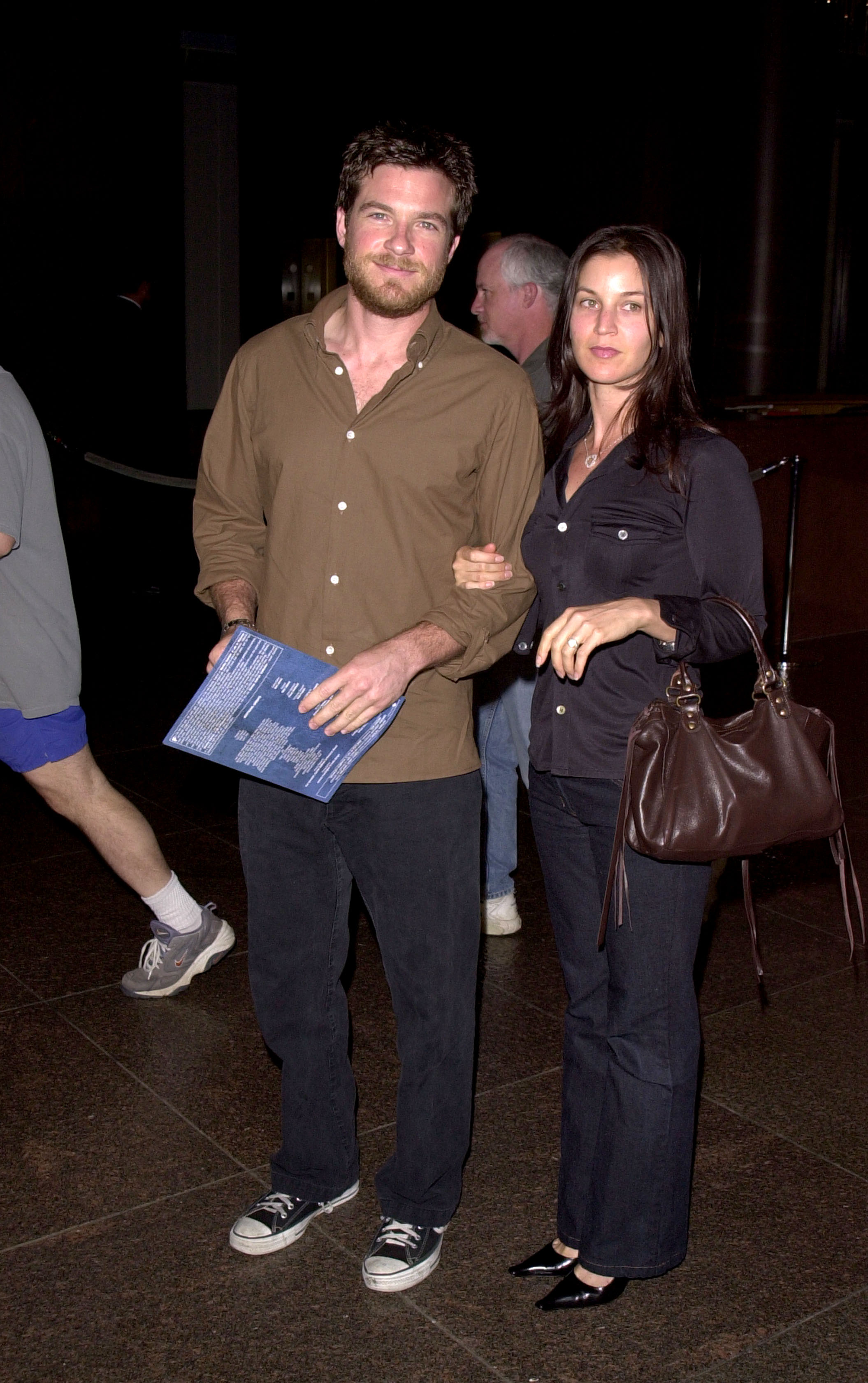 Jason Bateman and Amanda Anka in Los Angeles, California on May 30, 2001 | Source: Getty Images