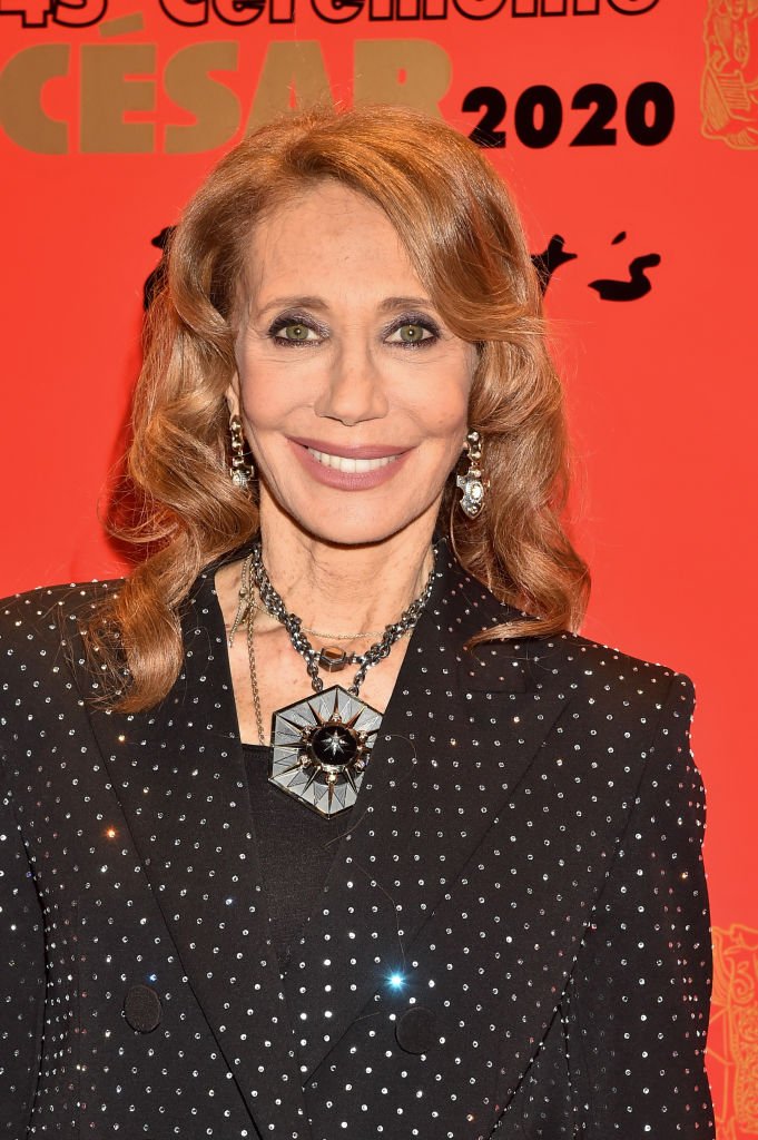 Marisa Berenson pose au Fouquet's le 28 février 2020 à Paris, France. | Photo : Getty Images