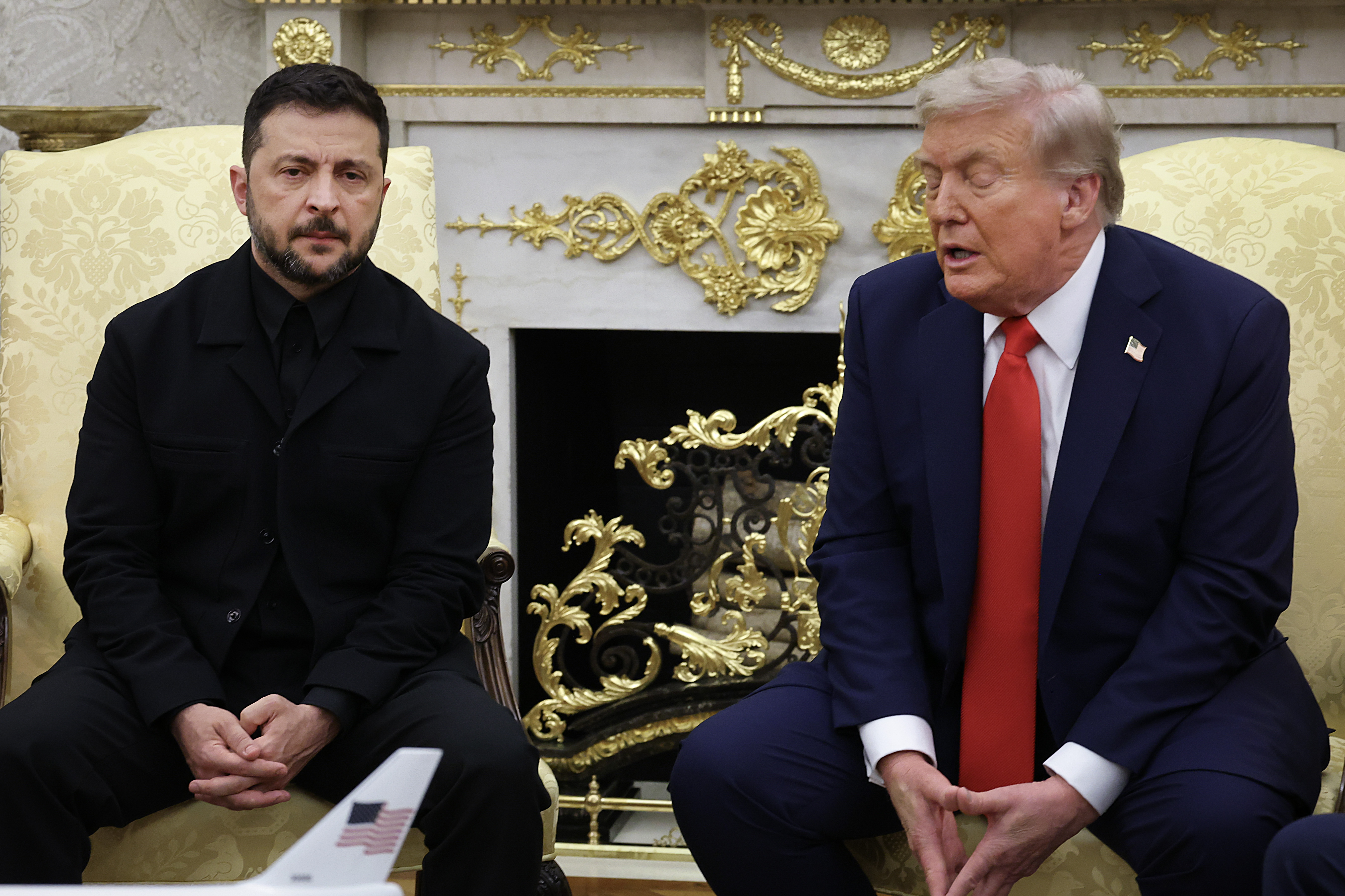 U.S. President Donald Trump meets with Ukrainian President Volodymyr Zelenskyy at the White House in Washington, DC on August 18, 2025 | Source: Getty Images