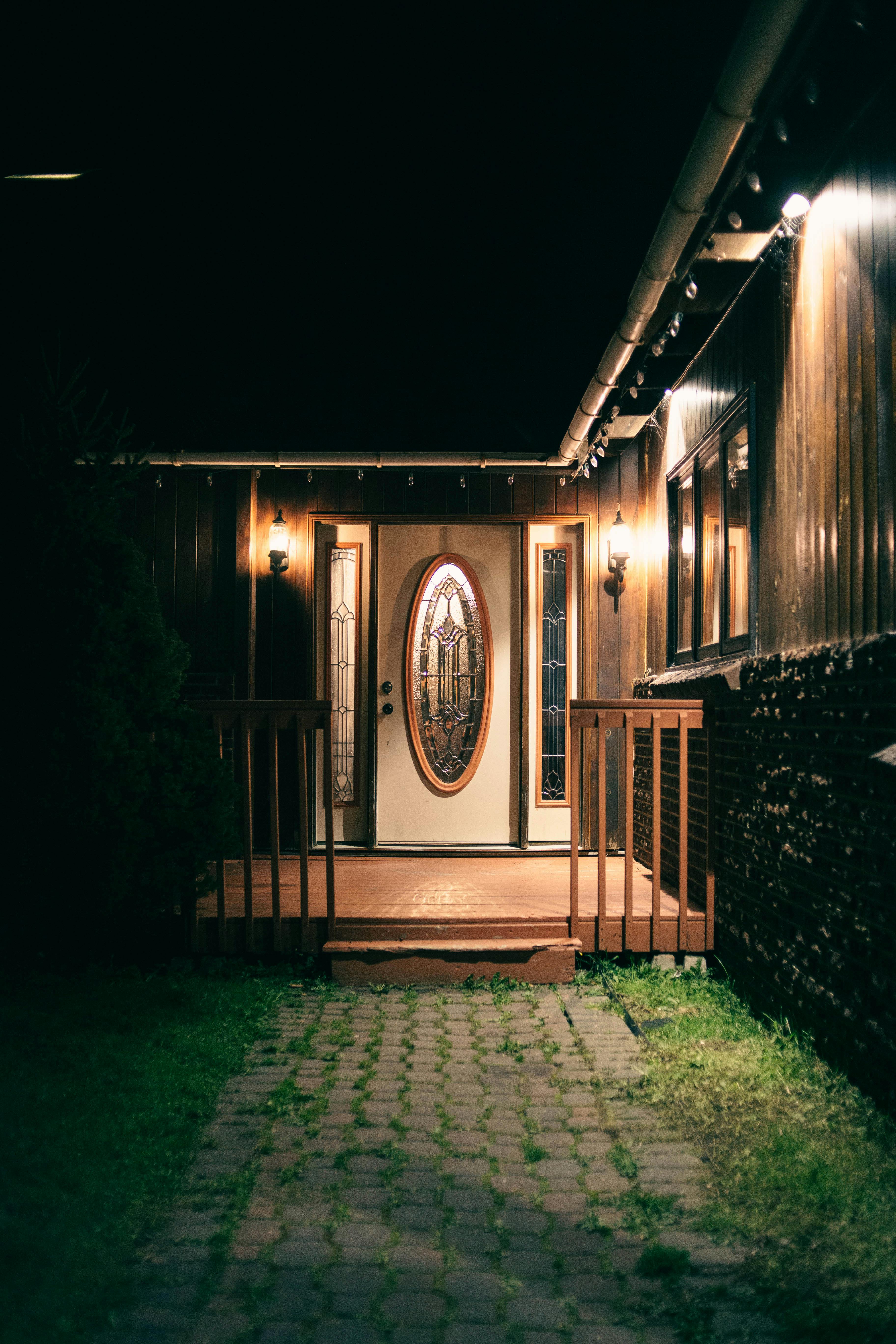 A dark house | Source: Pexels