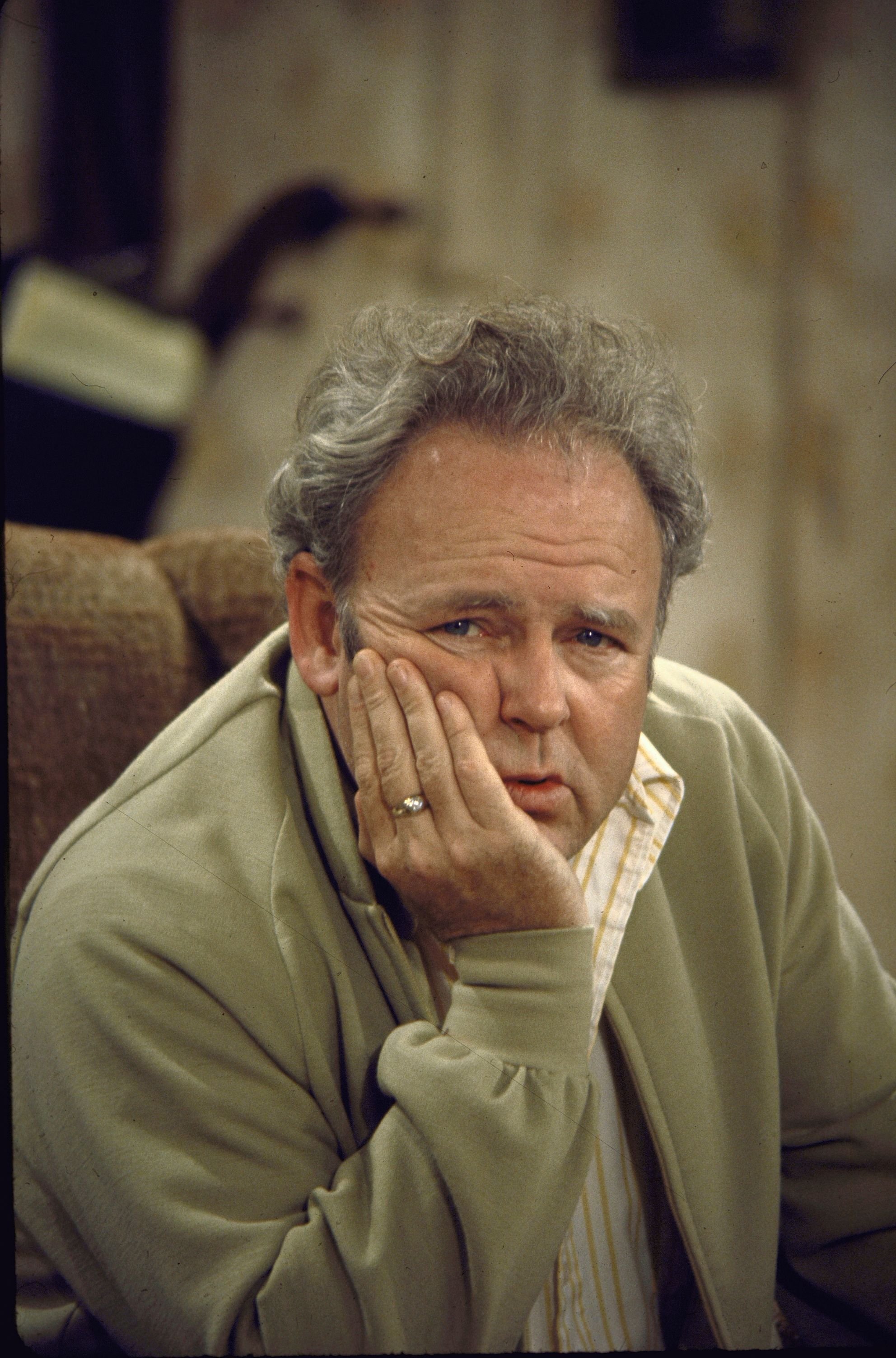 Carroll O'Connor posing as Archie Bunker in TV series All in the Family on September 24, 1971 | Photo: Getty Images