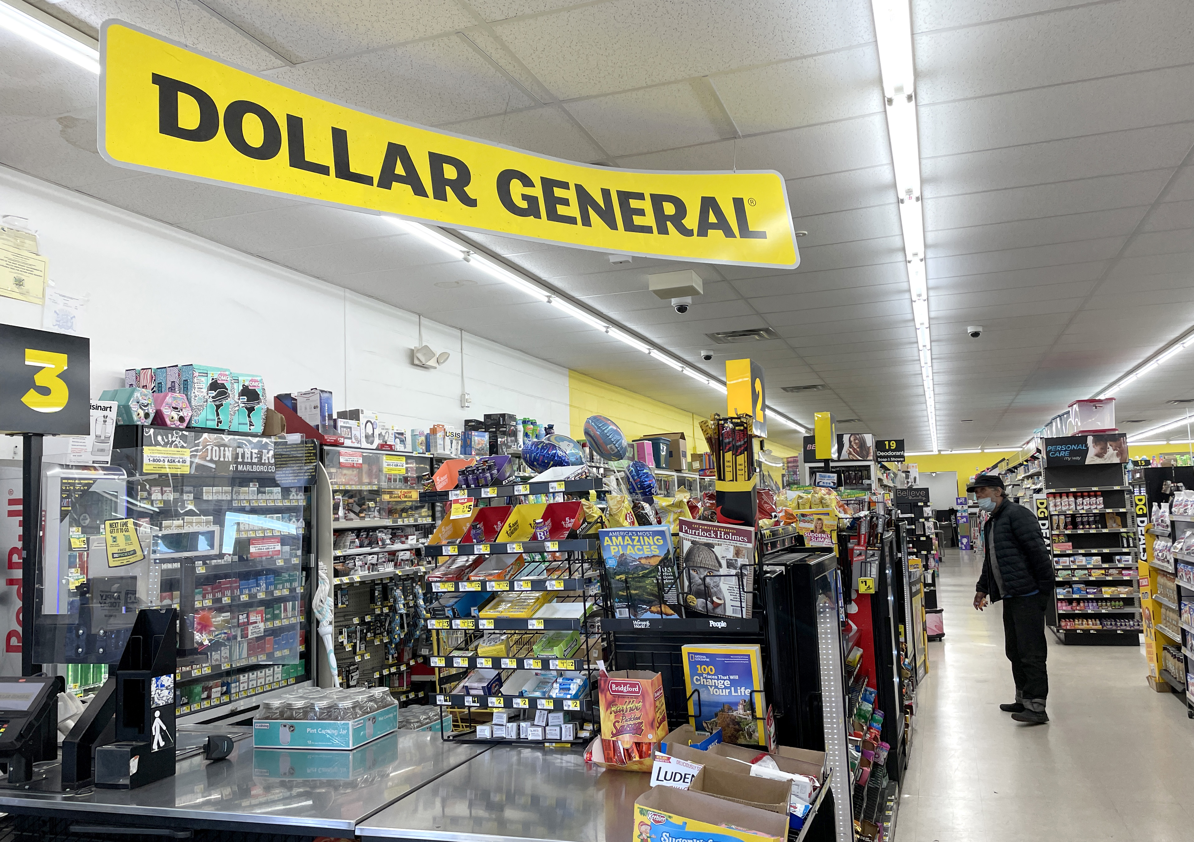 A customer shops at a Dollar General store in Vallejo, California on March 17, 2022 | Source: Getty Images