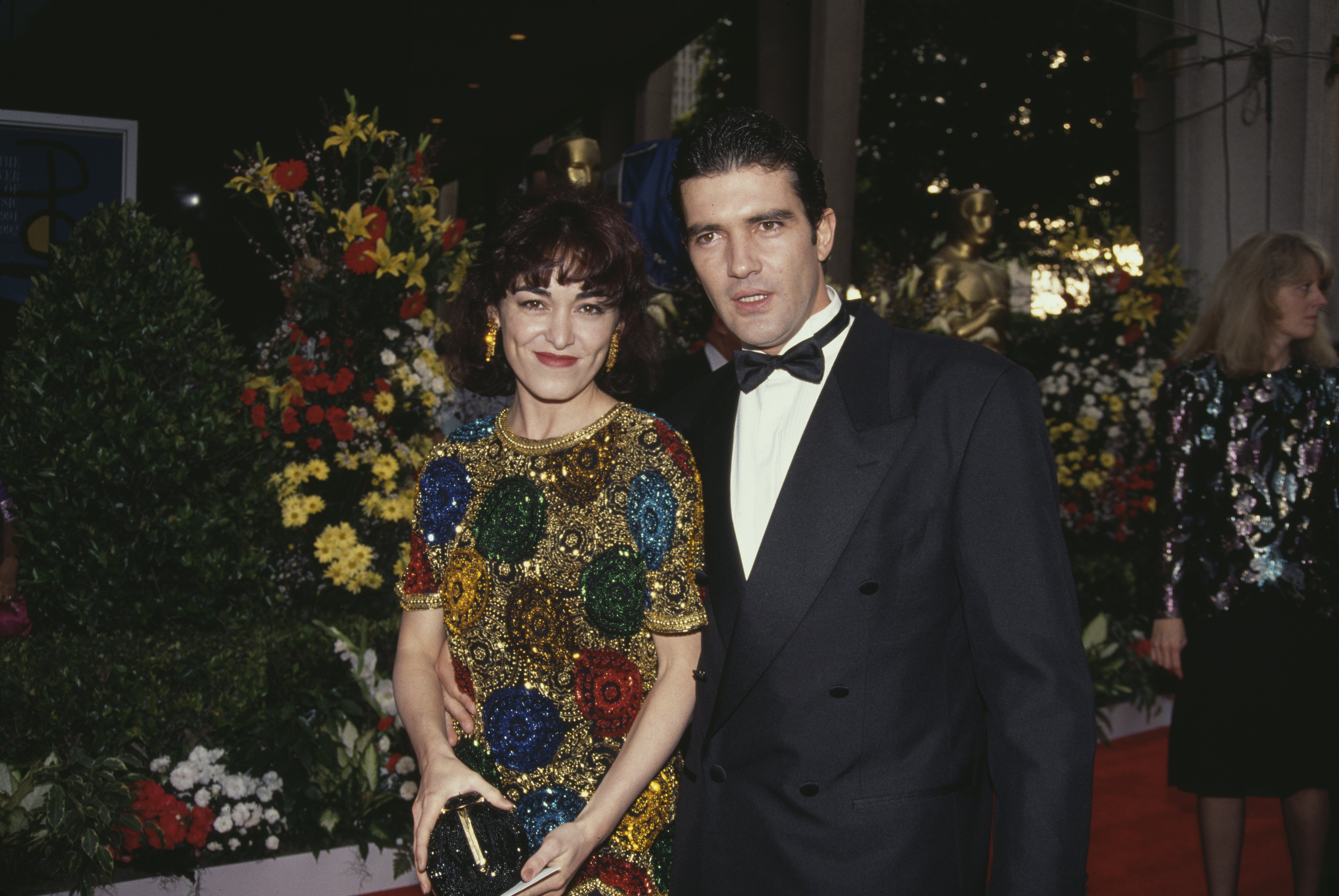 Ana Leza y Antonio Banderas en los Premios Oscar de 1992 en Los Ángeles. | Foto: Getty Images