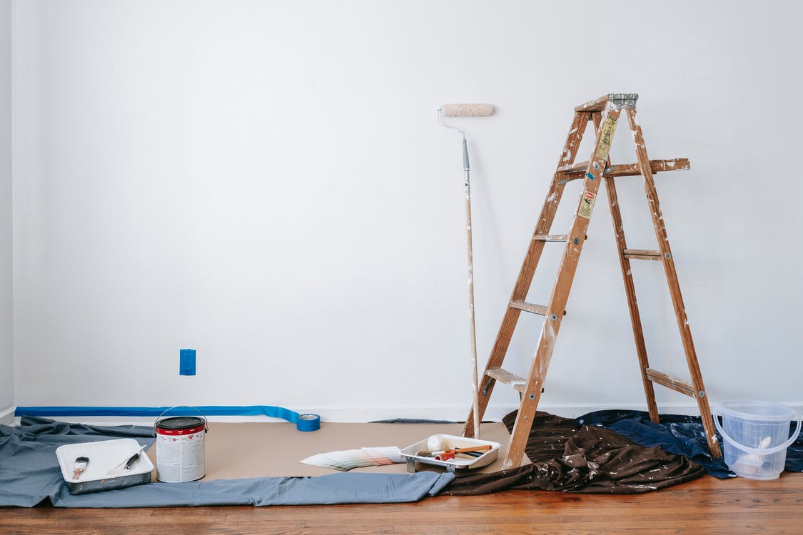 His house was shockingly empty and had signs of remodeling. | Source: Pexels