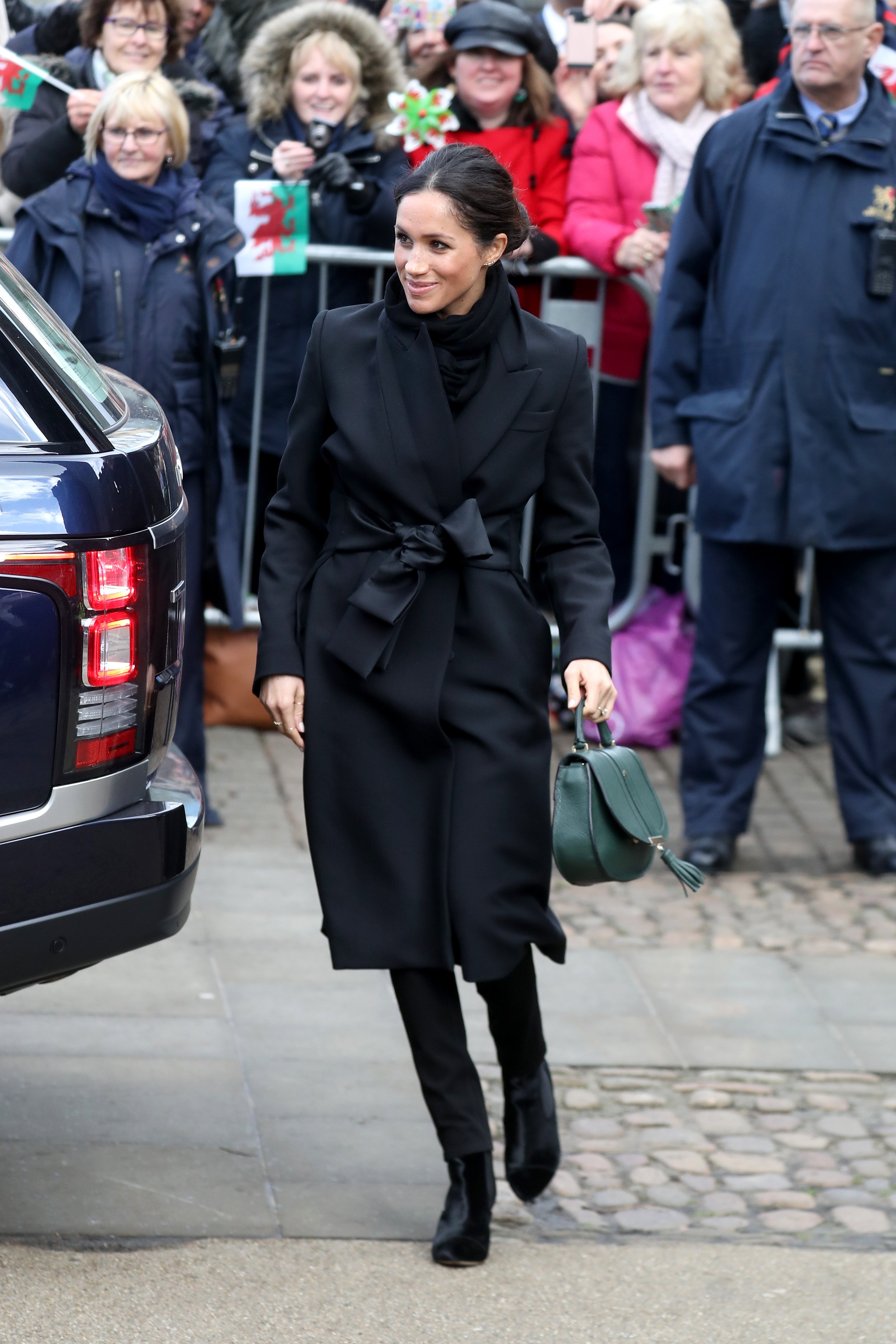 Meghan Markle arrives to a walkabout at Cardiff Castle on Jan. 18, 2018 in Cardiff, Wales | Photo: Getty Images