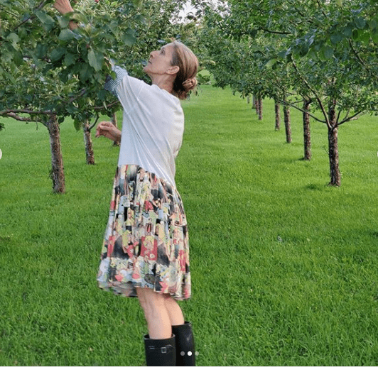 Céline Dion quelque part dans la nature. | Photo : Instagram/celinedion