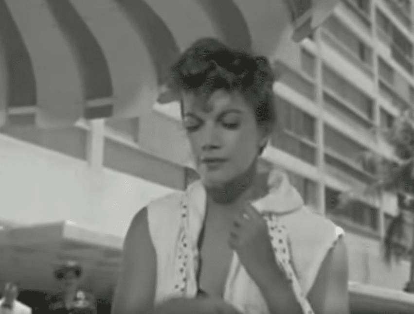 Elda Peralta, en ‘Dos Gallos de Palenque’ 1960. | Imagen: YouTube/Juan villarreal Elda Peralta, en ‘Dos Gallos de Palenque’ 1960. | Imagen: YouTube/Juan villarreal