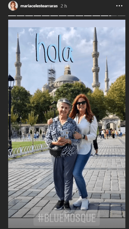 María Celeste Arrarás posando junto a su madre. | Imagen: Instagram/mariacelestearraras